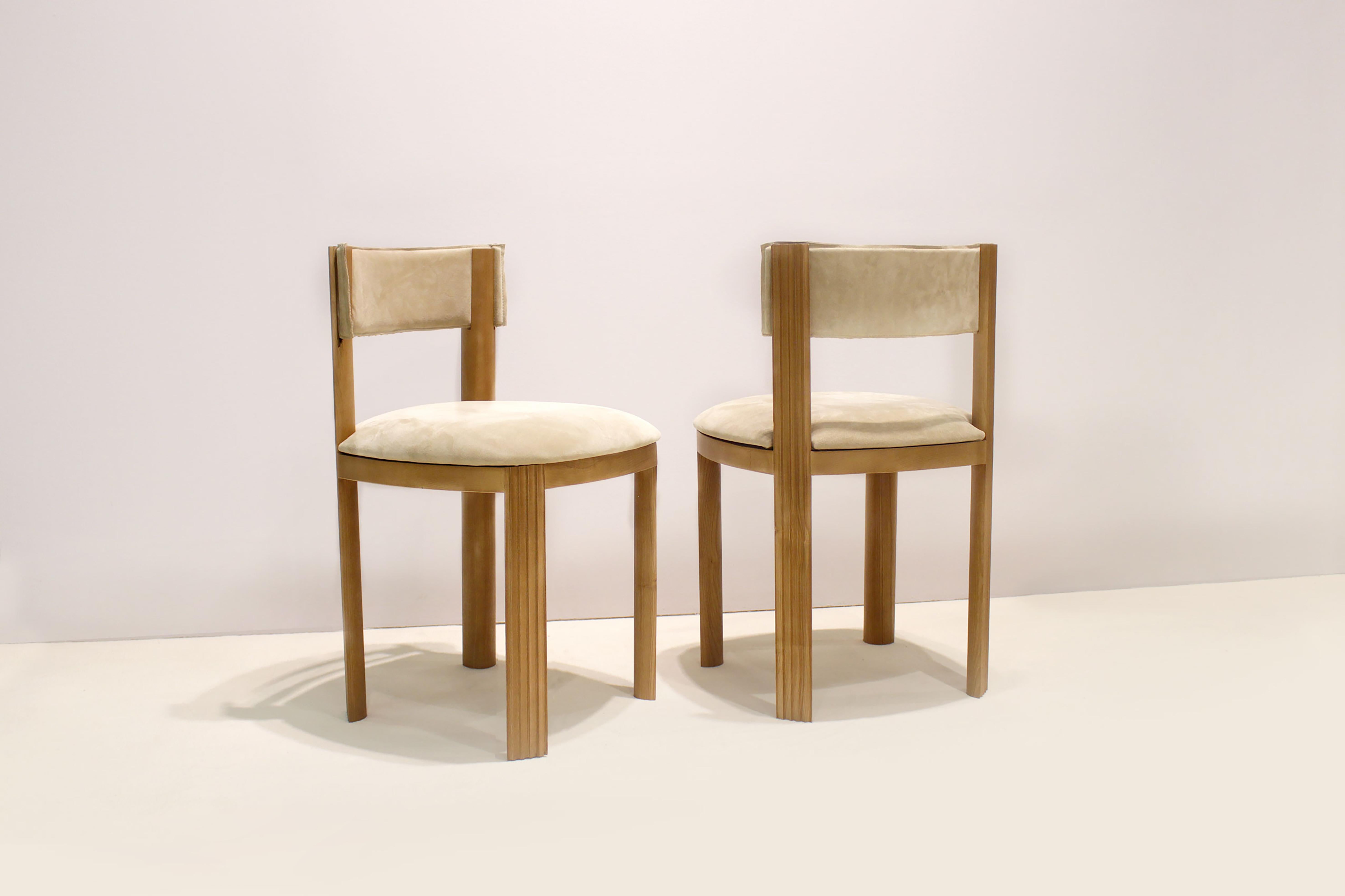 Portuguese Set of 2 111 Dining Chair by Collector For Sale