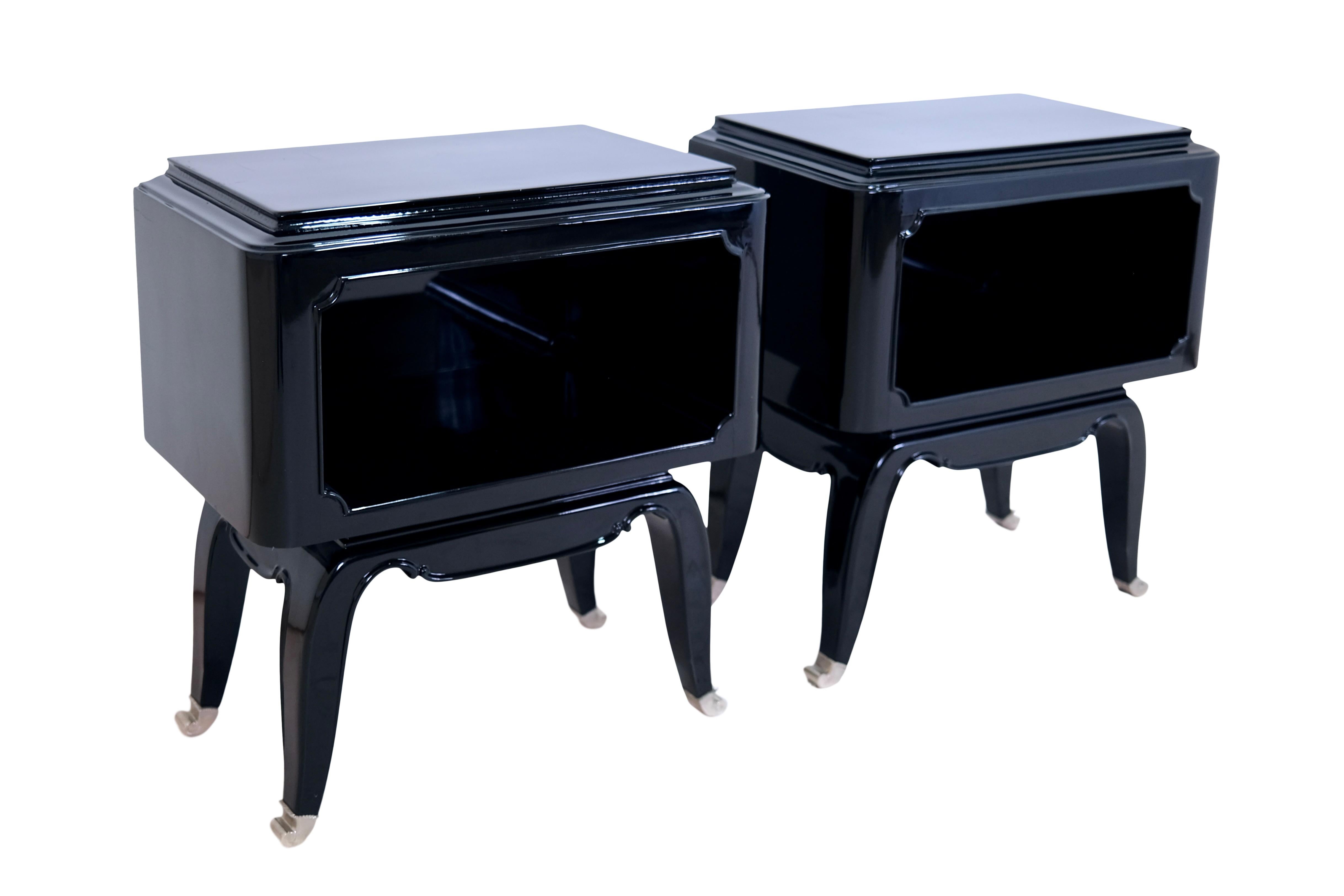 Blackened Set of 2 1930s French Art Deco Open Night Stands in Black Piano Lacquer For Sale