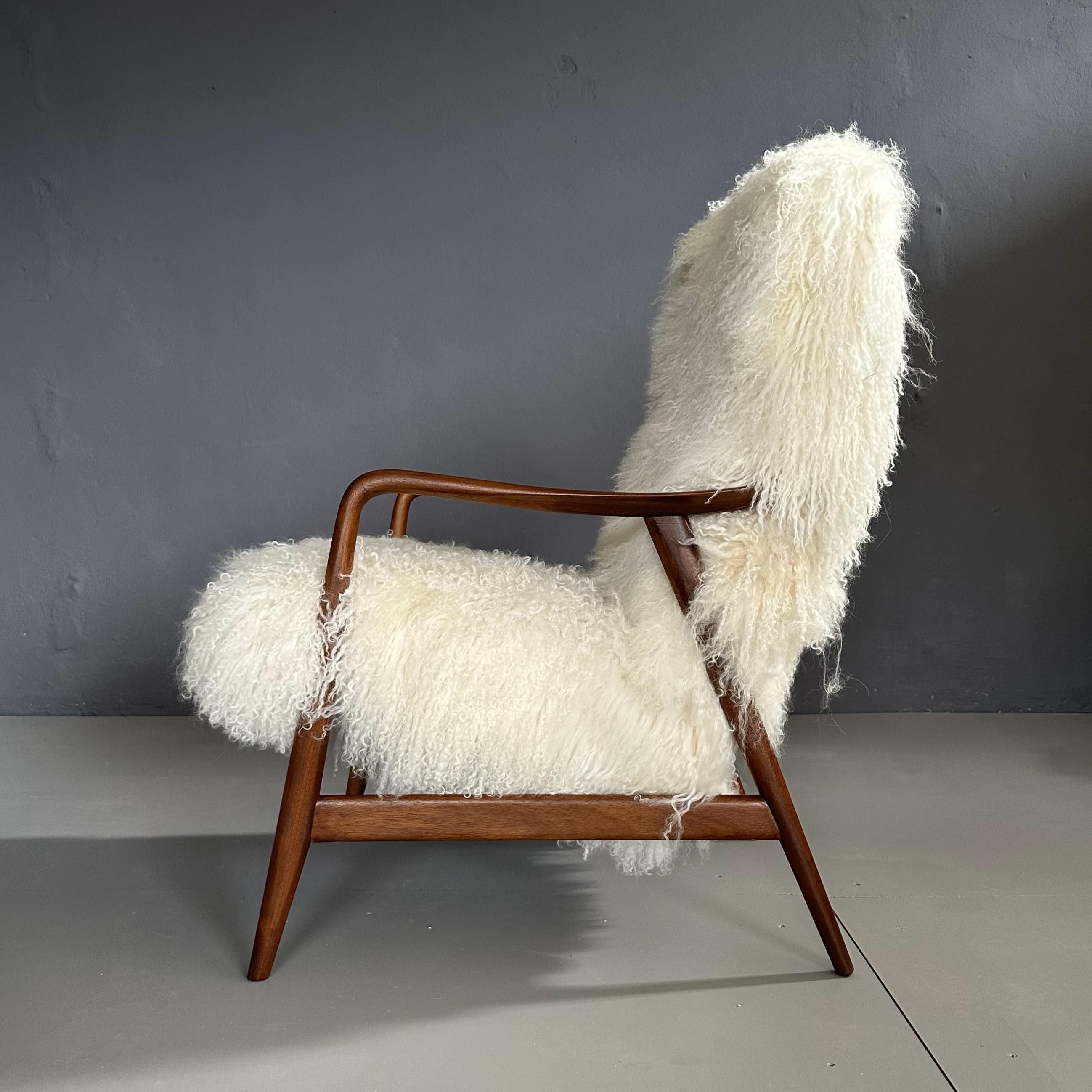 Mid-Century Modern Set of 2 1950s Danish armchairs by Alf Svensson for Dux, teak and goat hair  For Sale