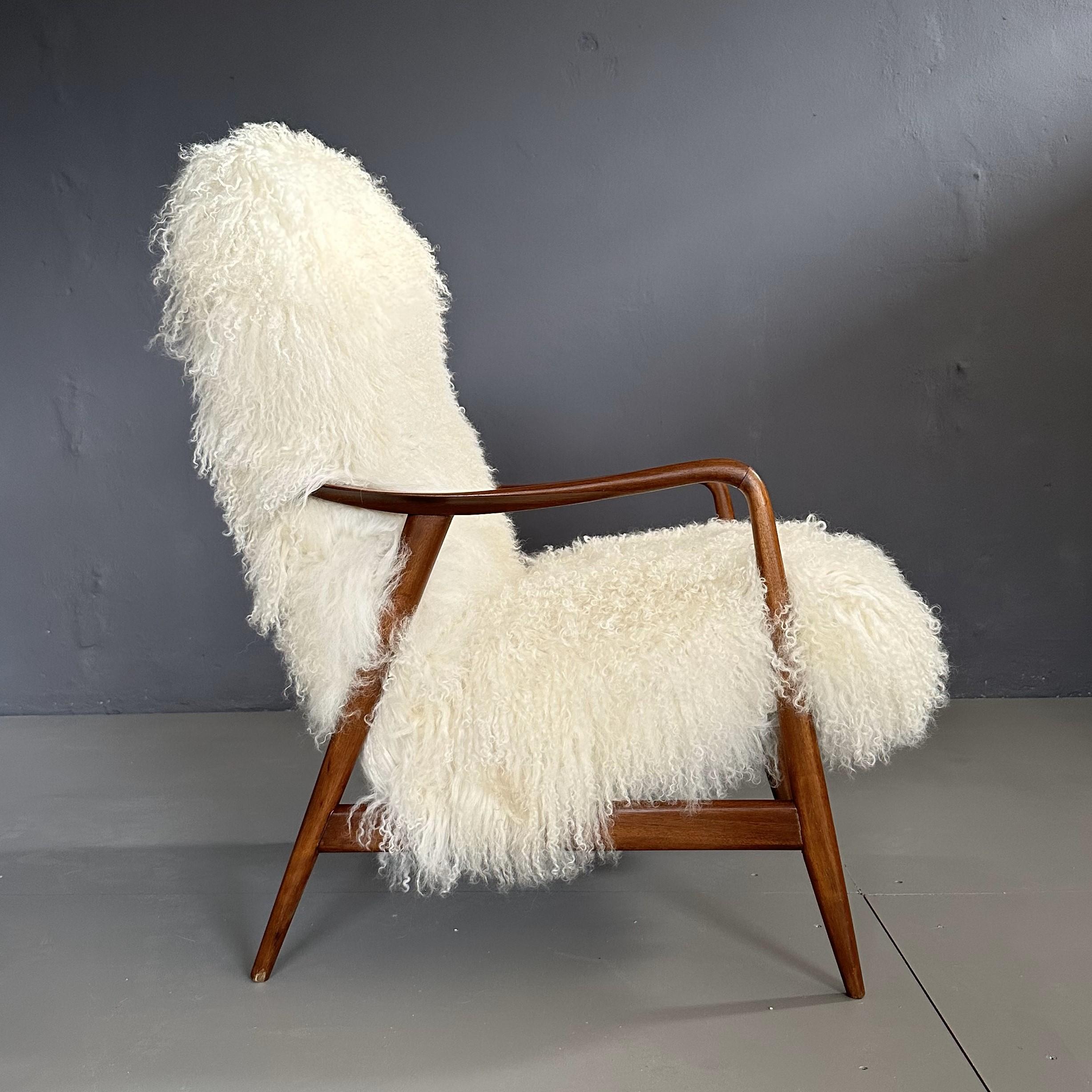 Set of 2 1950s Danish armchairs by Alf Svensson for Dux, teak and goat hair  For Sale 1