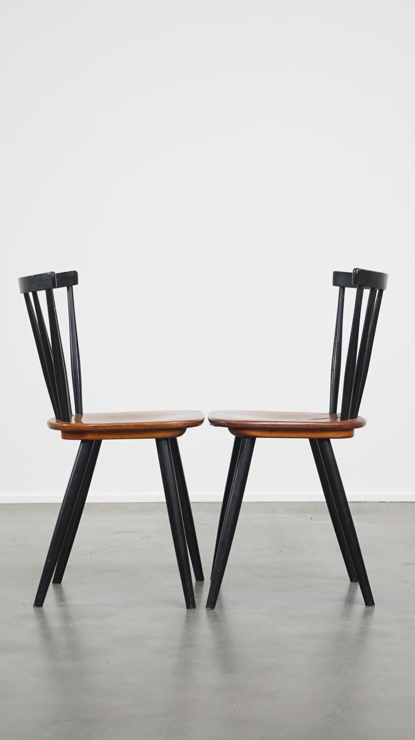 Nachhaltig, natürlich, sofort einsetzbar und originell. Diese charmanten Stühle lassen sich eigentlich am besten mit wenigen Worten beschreiben, und das ist auch gut so. Mit ihrem zeitlosen Design passen sie sowohl in moderne als auch in klassische