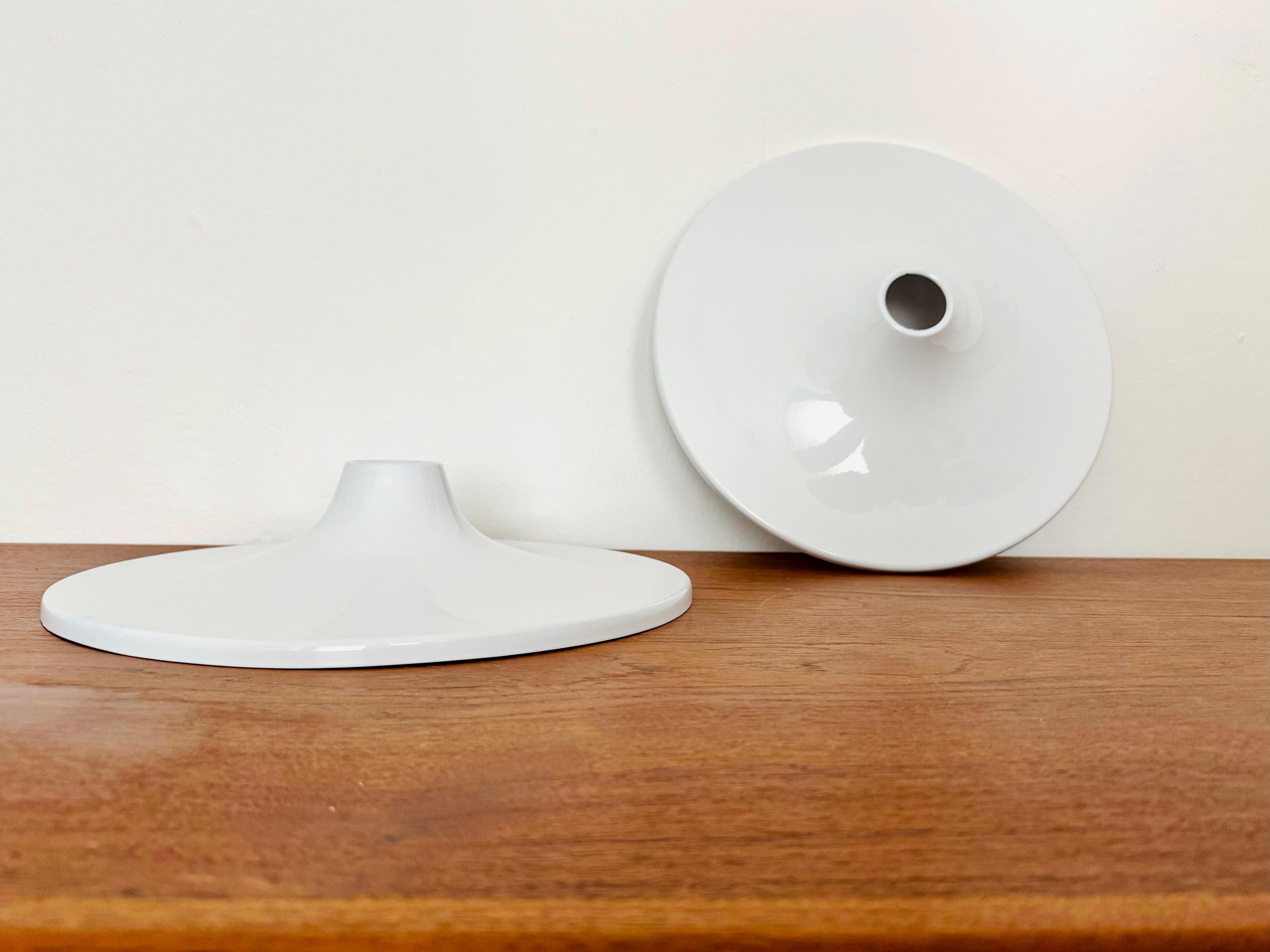 Satz von 2 1970er Ufo Wand- oder Deckenlampen im Angebot 5