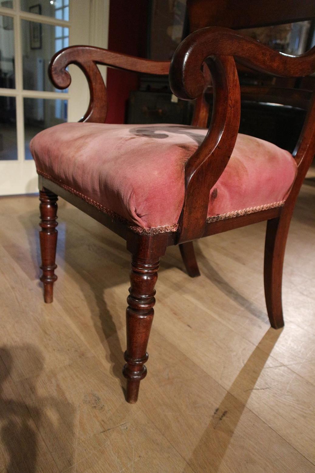 Set of 2 19th Century Mahogany Chairs 1