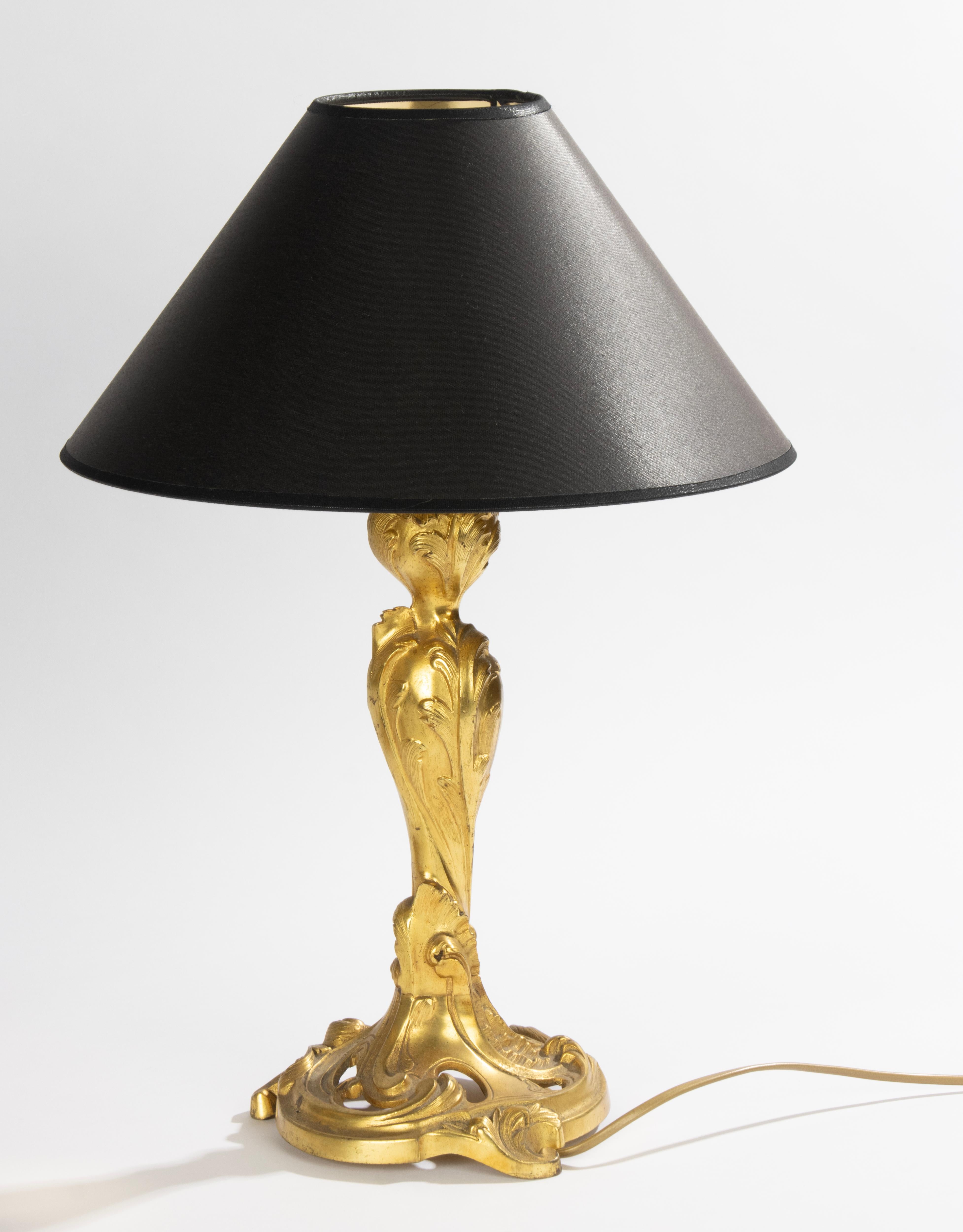 Ensemble de 2 lampes de table du 19ème siècle - Bronze doré - Style Rococo Bon état - En vente à Casteren, Noord-Brabant