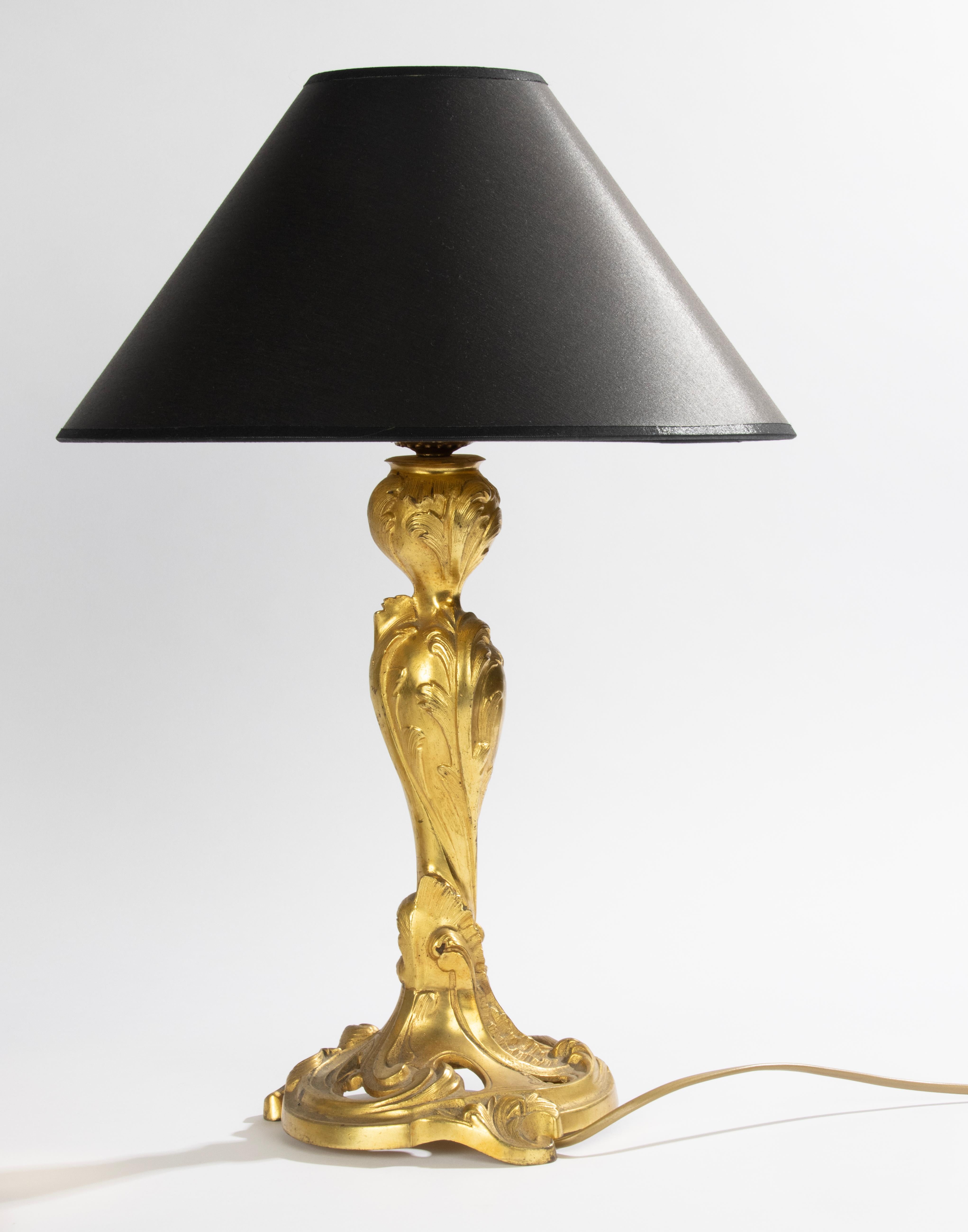Ensemble de 2 lampes de table du 19ème siècle - Bronze doré - Style Rococo en vente 2