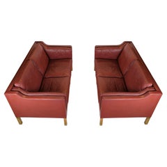 Set Of 2 2. Pers Sofa Model 2212 Made In Red Leather By Børge Mogensen From 1960