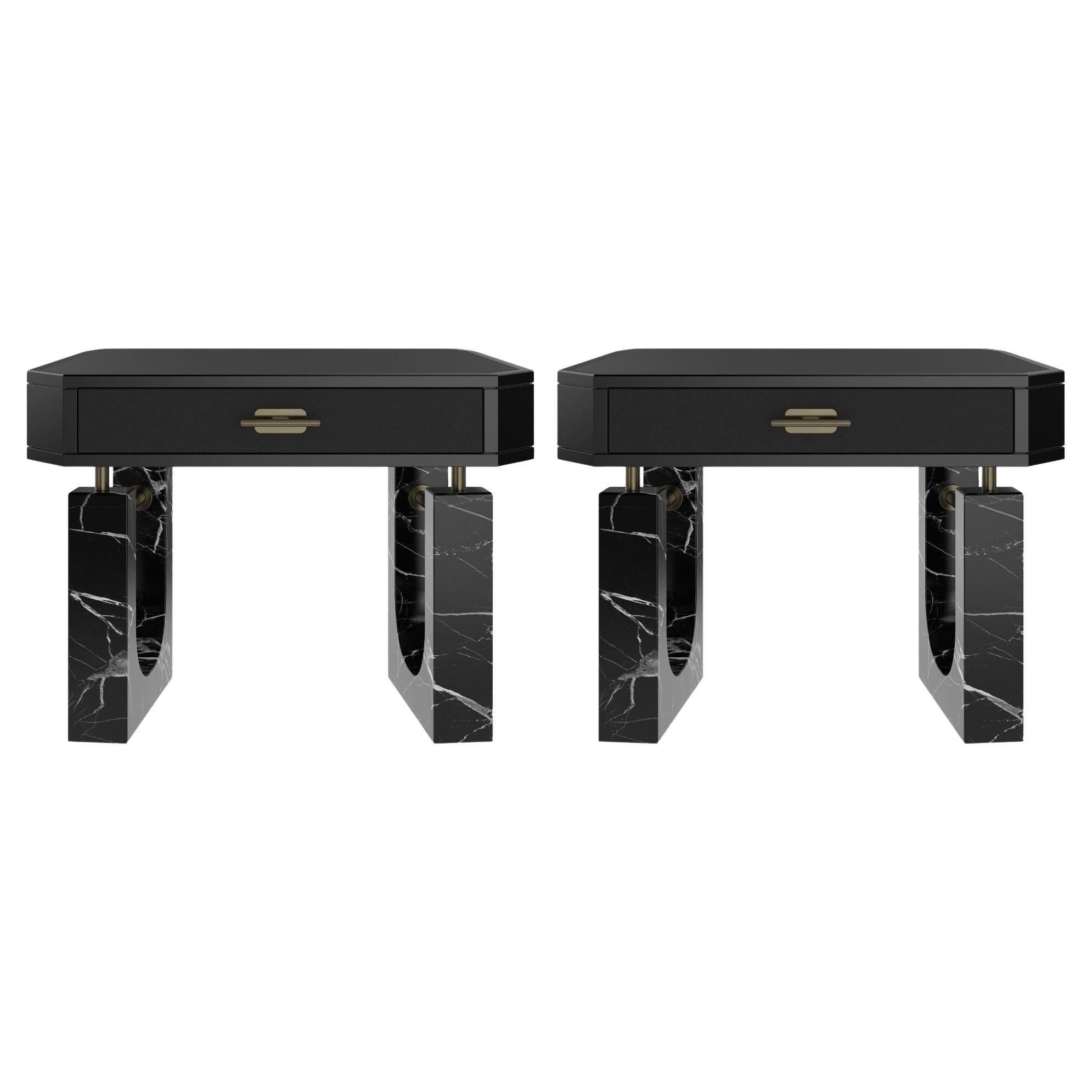 Set di 2 Lincoln del 21° secolo  Comodino  Marmo Marquina di Porus in vendita
