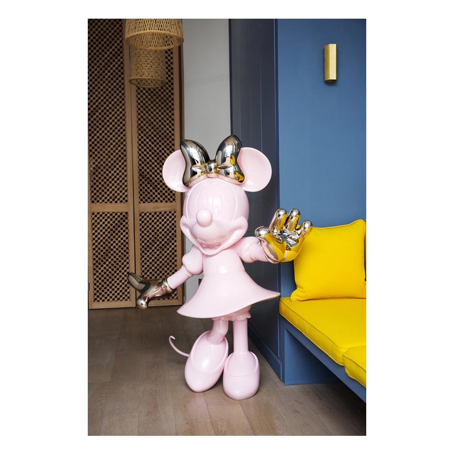 Set of 2 Life-Size, 4.6 Feet Tall Pink Minnie & Glossy White Mickey Sculptures In New Condition In Beverly Hills, CA