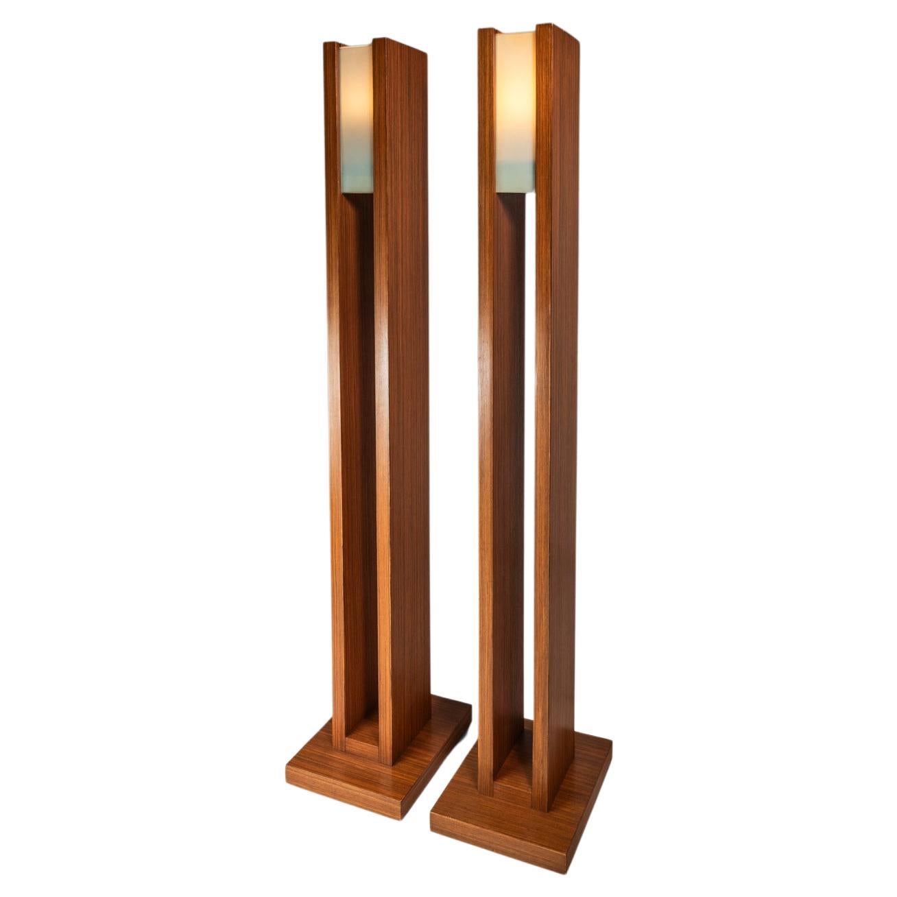 Set of 2 6ft Tower Floor Lamps in Oak After Frank Llyod Wright, USA, c. 1960s For Sale