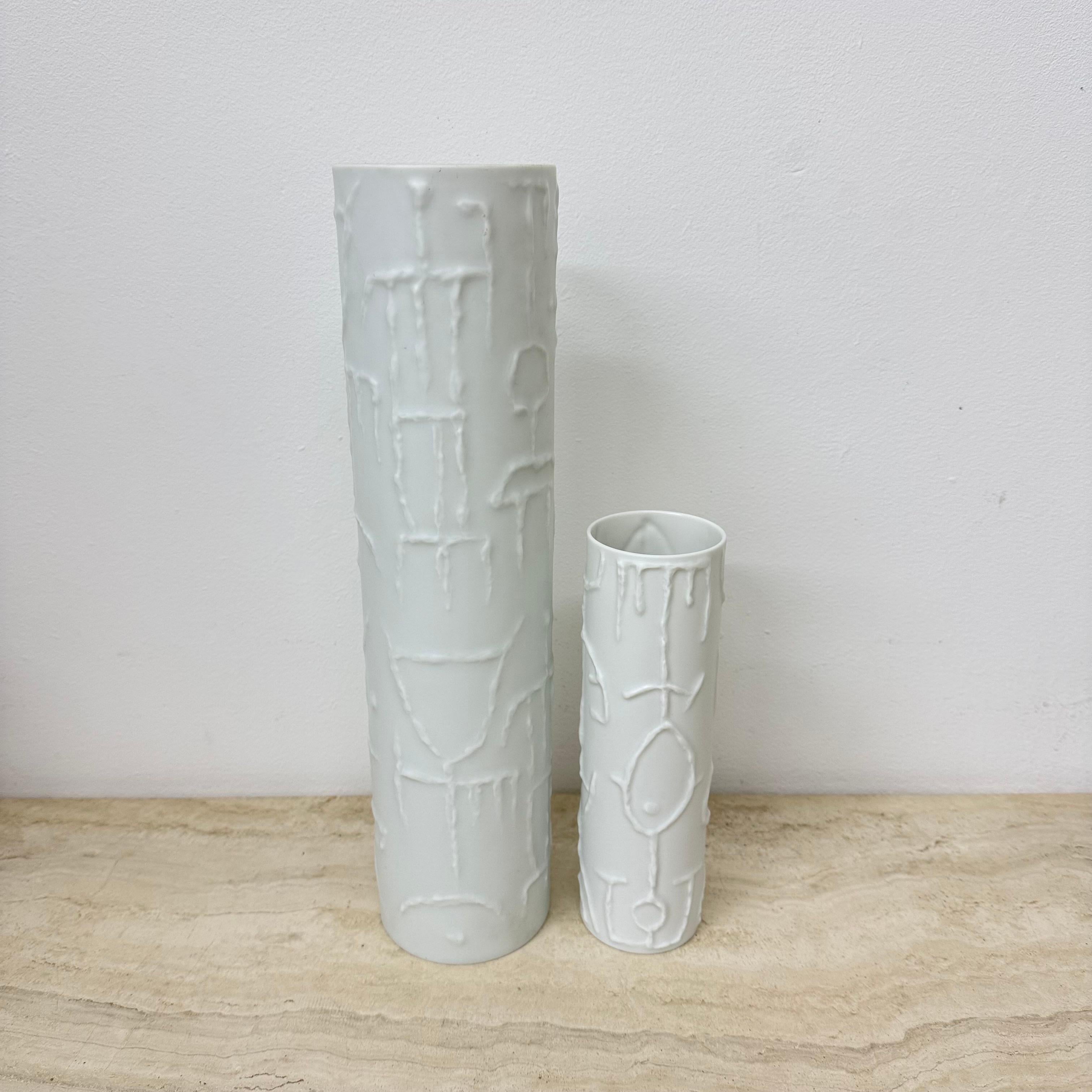 Set of 2 Abstract porcelain Vases by Cuno Fischer for Rosenthal, Germany, 1980s For Sale 6