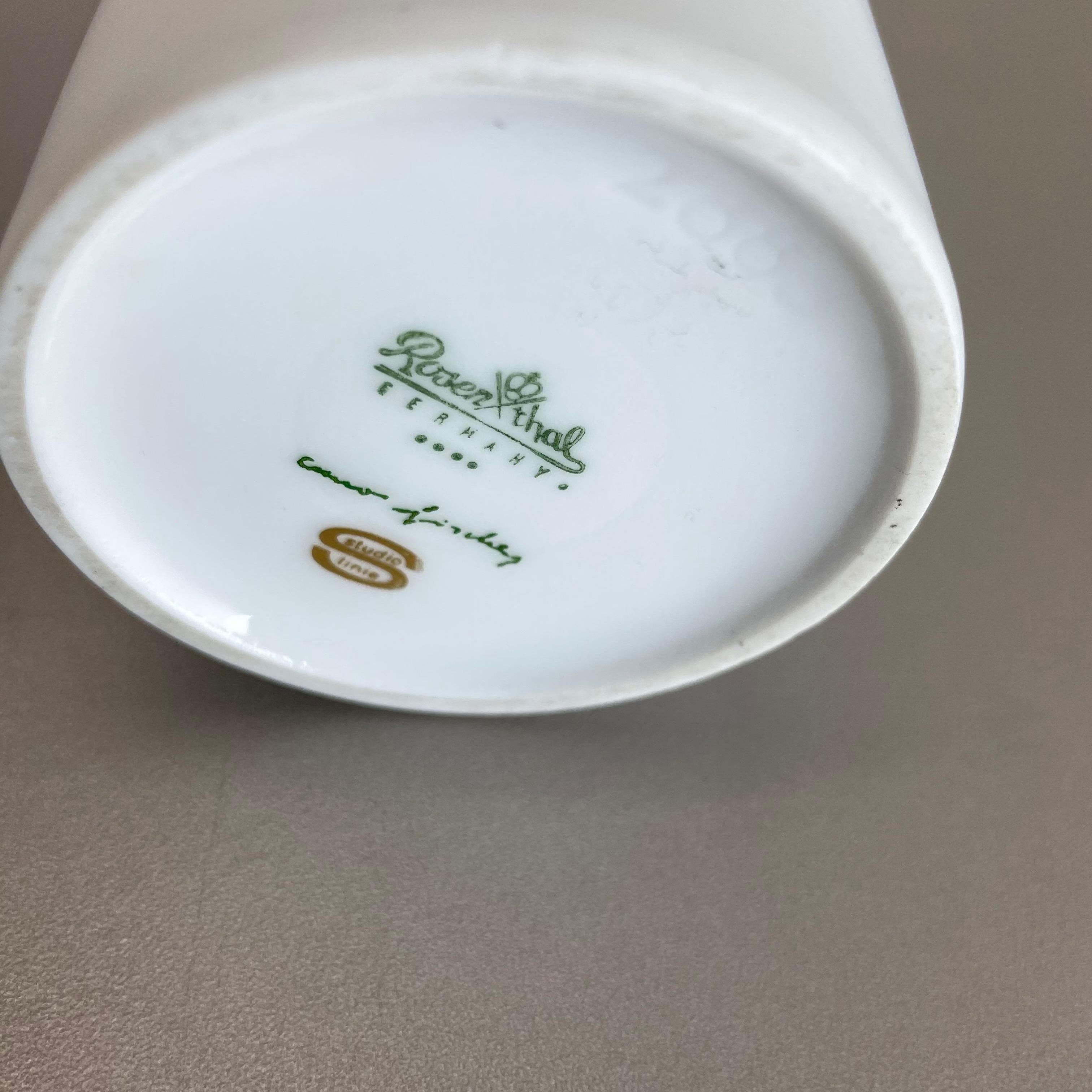 Set von 2 abstrakten Porzellanvasen von Cuno Fischer für Rosenthal, Deutschland, 1980er Jahre im Angebot 9