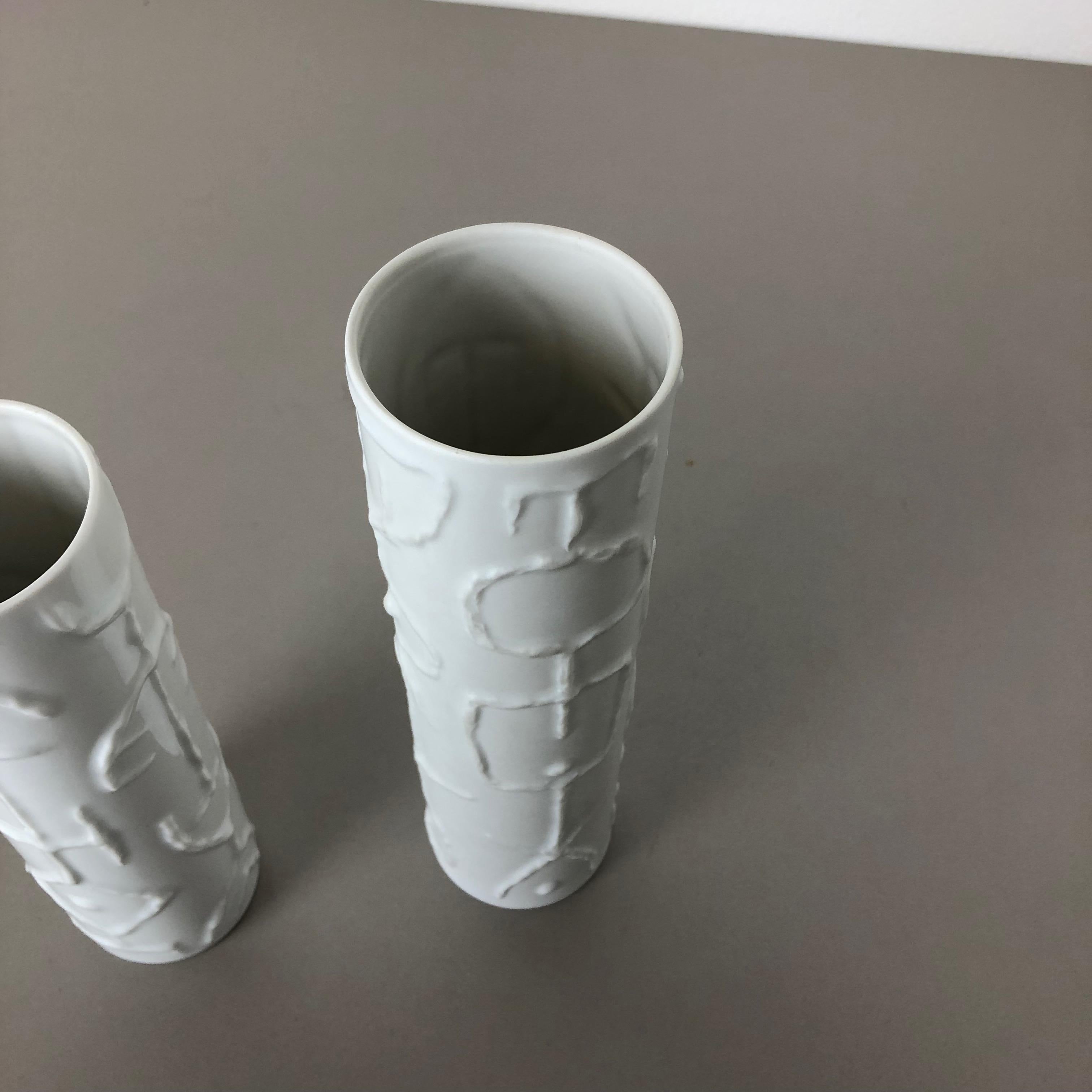 Set of 2 Abstract porcelain Vases by Cuno Fischer for Rosenthal, Germany, 1980s For Sale 2