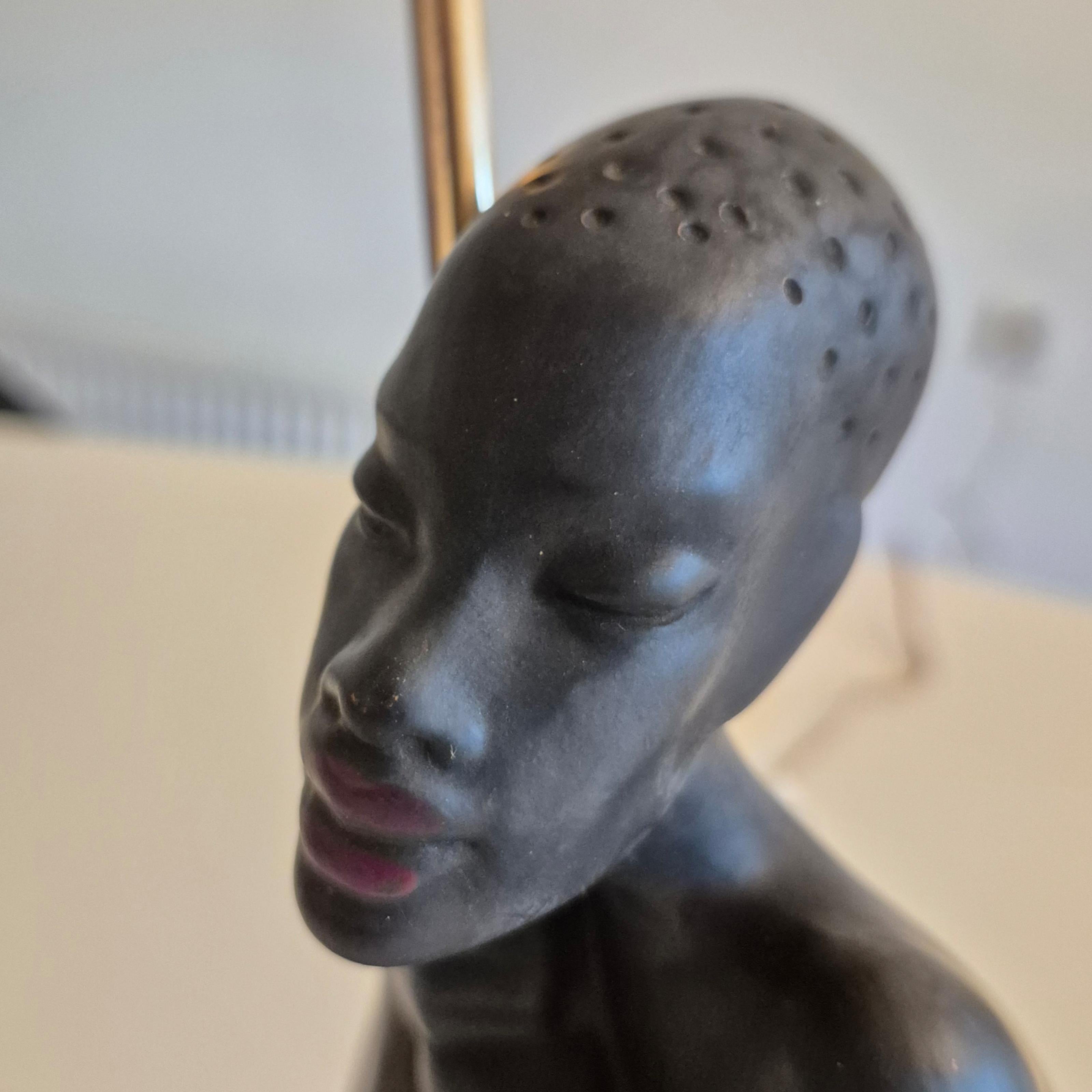 Conjunto de 2 figuras africanas de Gmundner Keramik, Austria Años 50 en venta 2