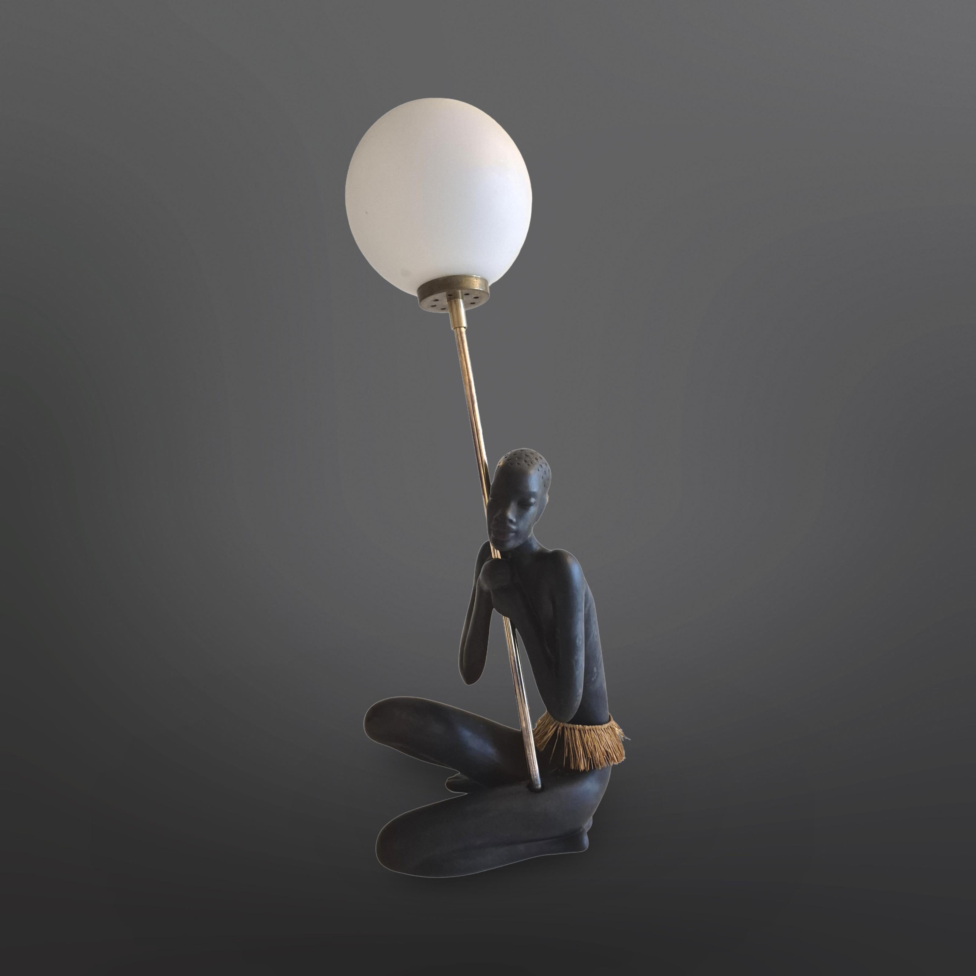 Conjunto de 2 figuras africanas de Gmundner Keramik, Austria Años 50 en venta 4