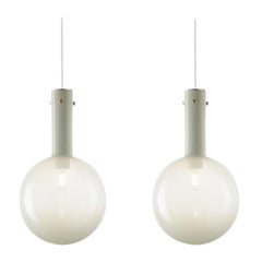 Ensemble de 2 lampes à suspension en albâtre blanc Sphaerae de Dechem Studio