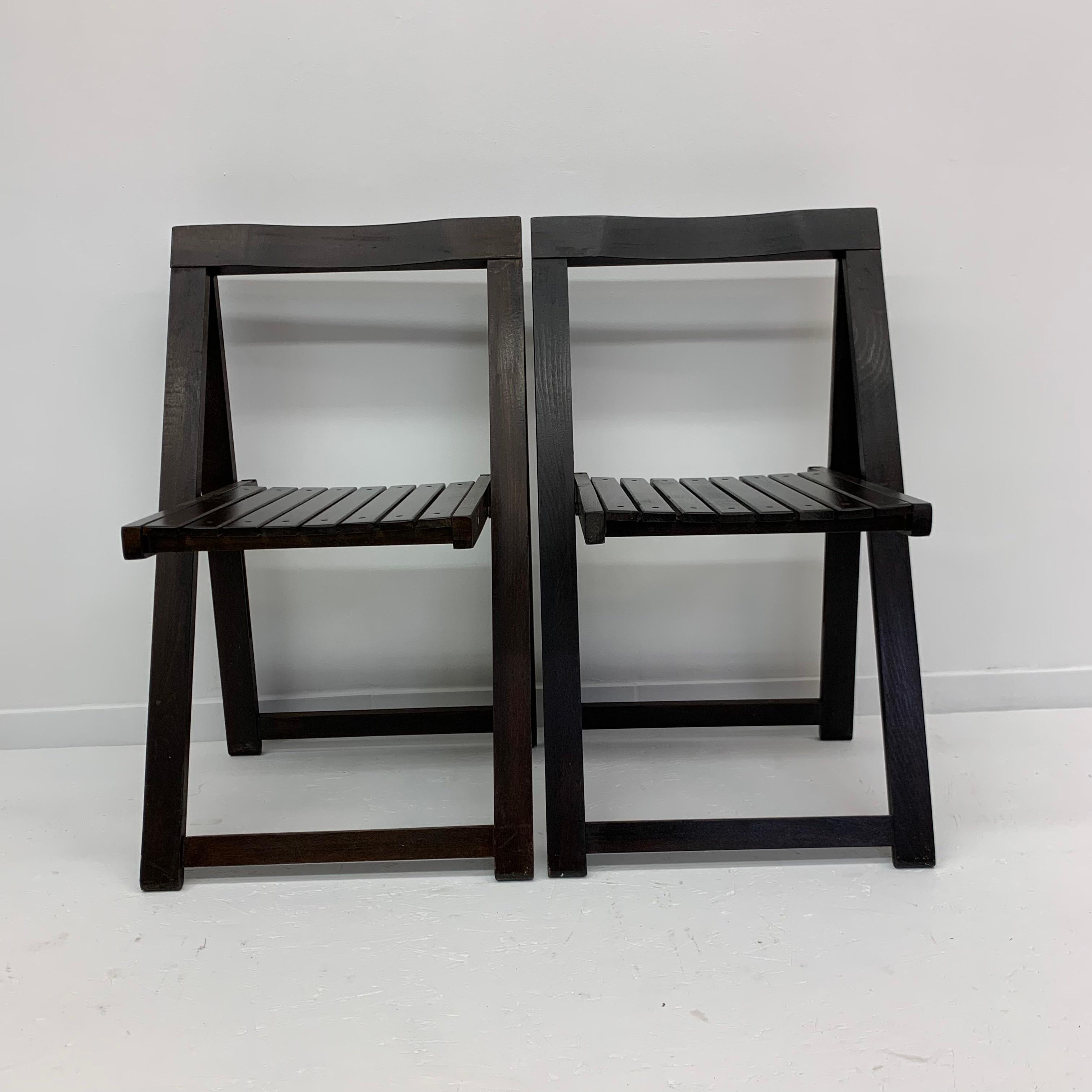 Italian Set of 2 Aldo Jacober for Alberto Bazzani wooden folding chairs, 1960’s For Sale