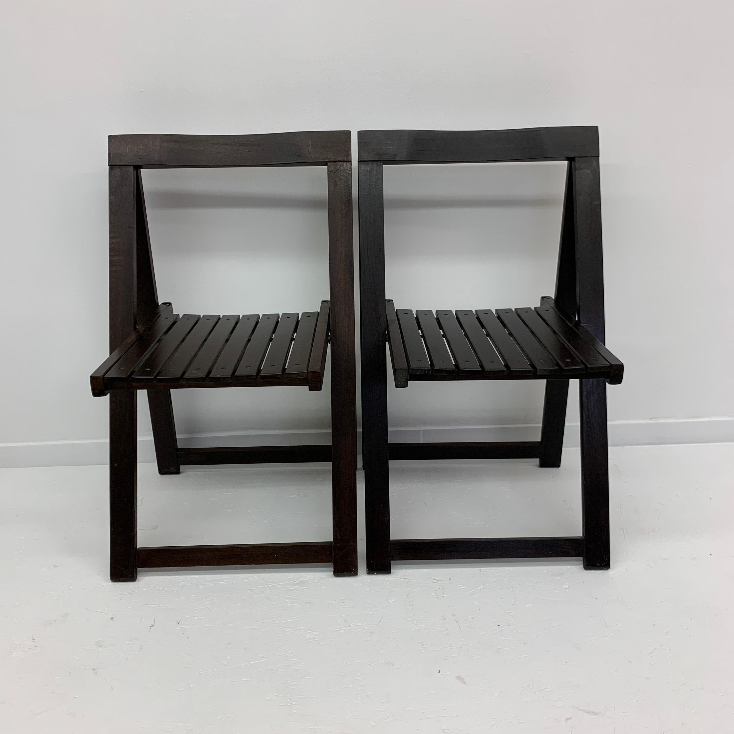 Metal Set of 2 Aldo Jacober for Alberto Bazzani wooden folding chairs, 1960’s For Sale