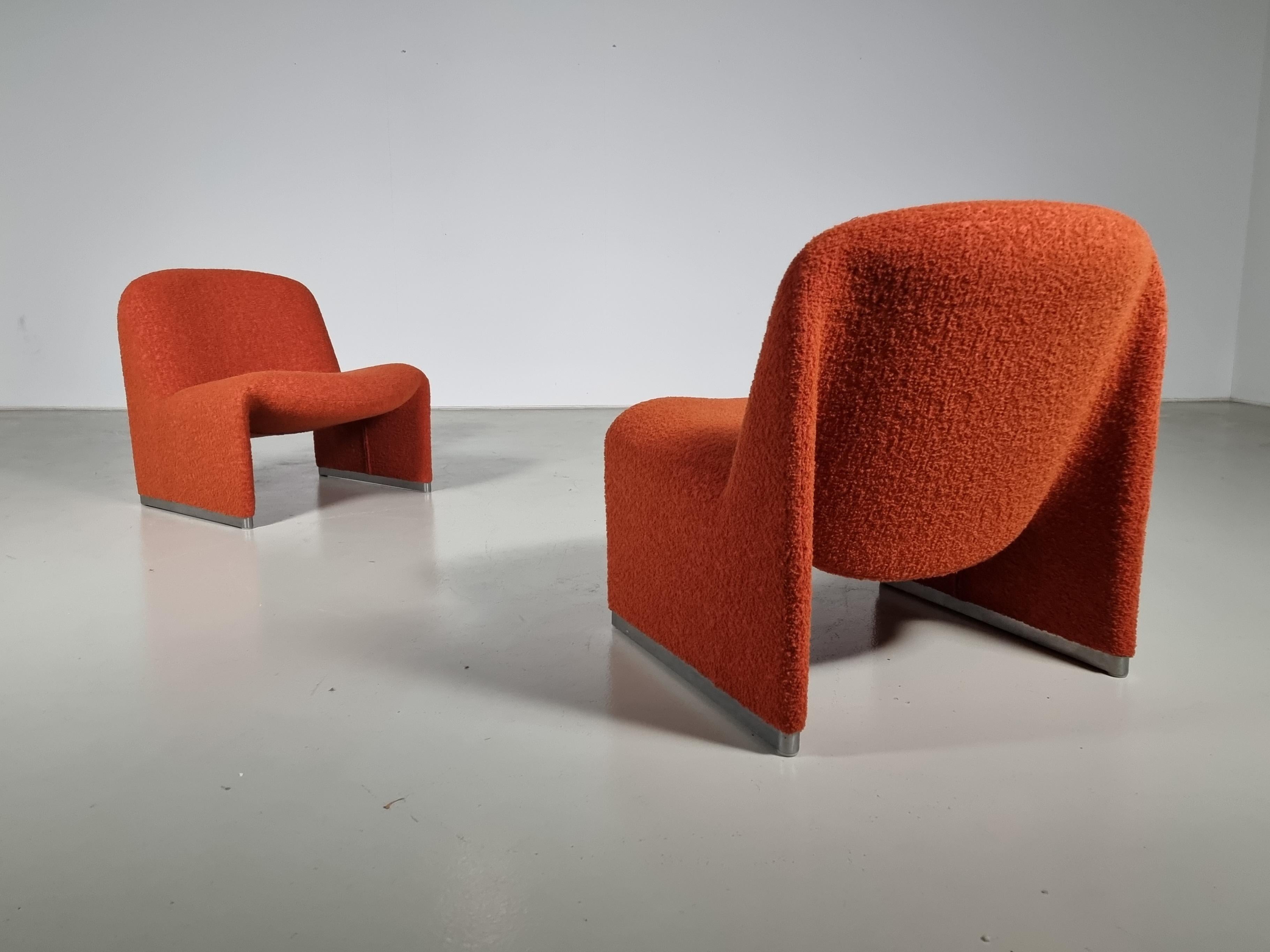Set of 2 Alky Chairs in orange/red boucle, Giancarlo Piretti for Castelli, 1970 2
