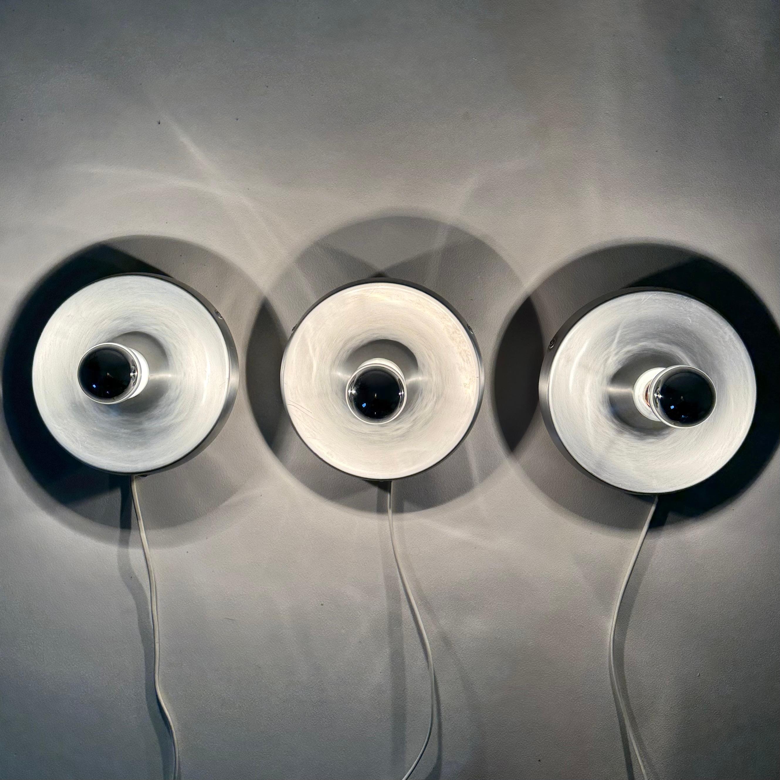 Set di 2 applique a disco in alluminio, anni '70, diskus 