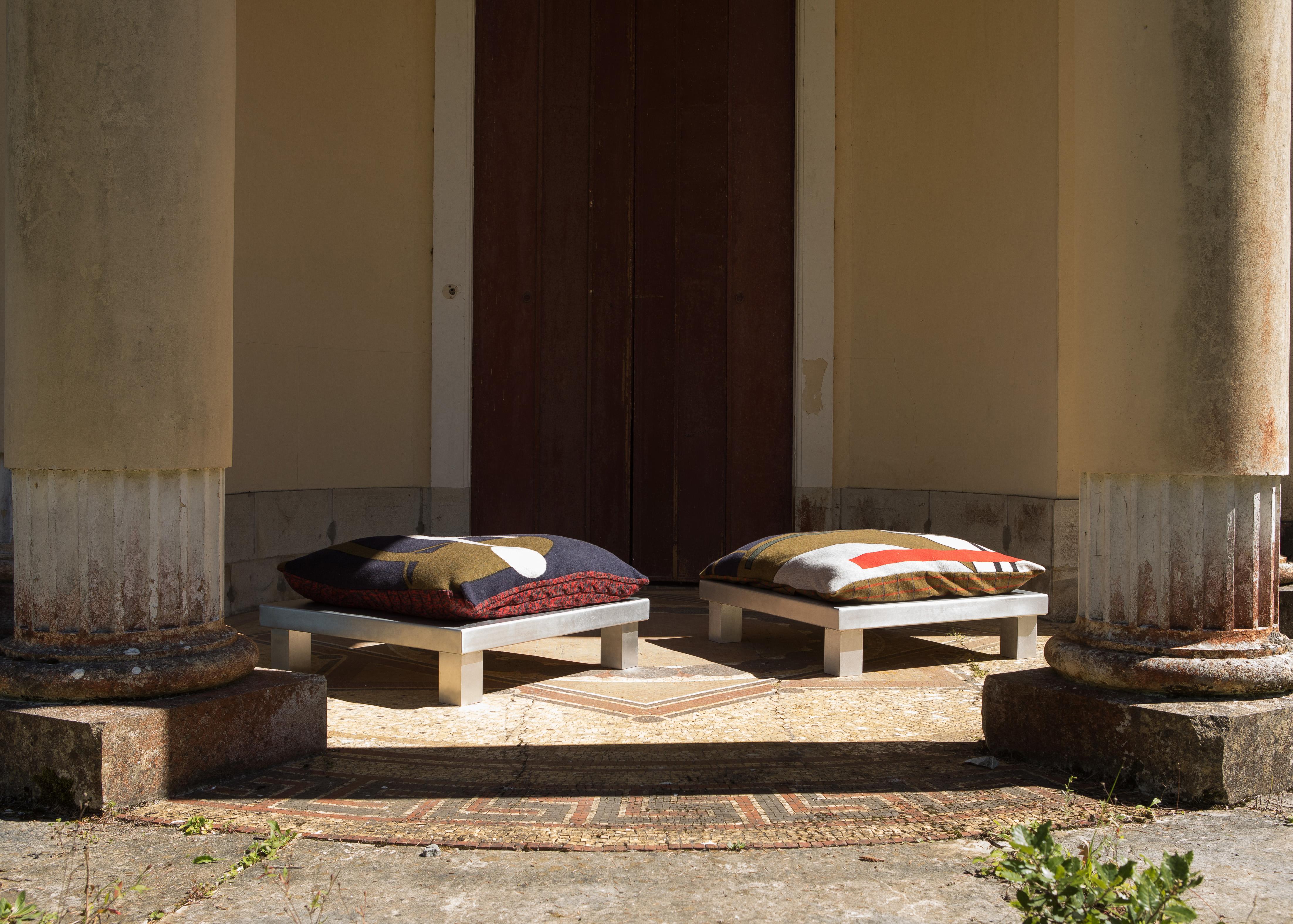 Set Of 2 Aluminum Day Beds by Mylene Niedzialkowski
Dimensions: D 80 x W 80 x H 20 cm. 
Materials: Aluminum. 

Two seats with straight aluminium. These can be complemented with a cushion in Italian wool knitted in the south of Milan. Cushions are