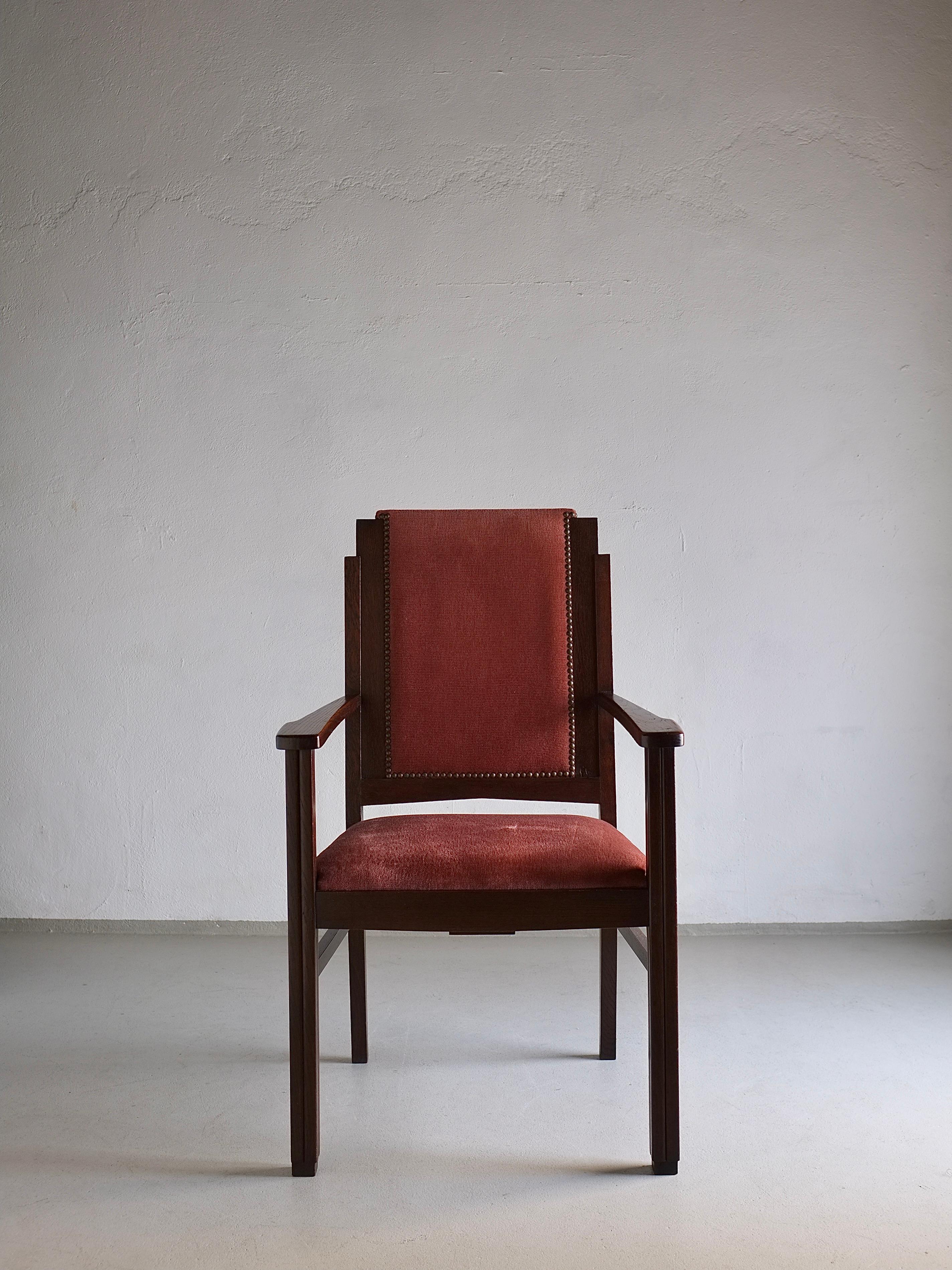 Arts and Crafts Ensemble de 2 fauteuils en chêne de l'école d'Amsterdam, Pays-Bas, années 1920 en vente