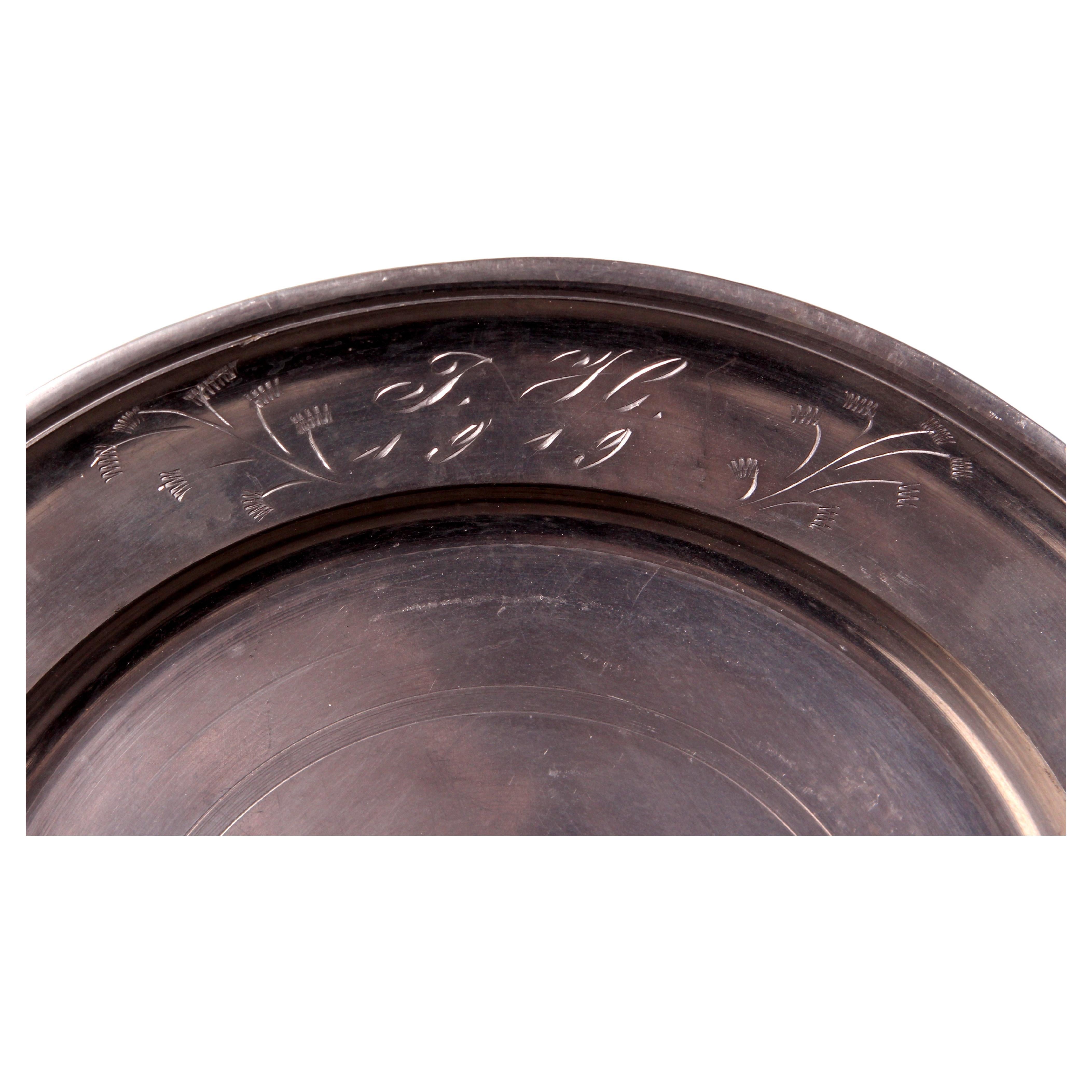 juego de 2 placas de estaño de aniversario 1870s G.Hugel Baviera grabado T.H. 1919 1921 en venta