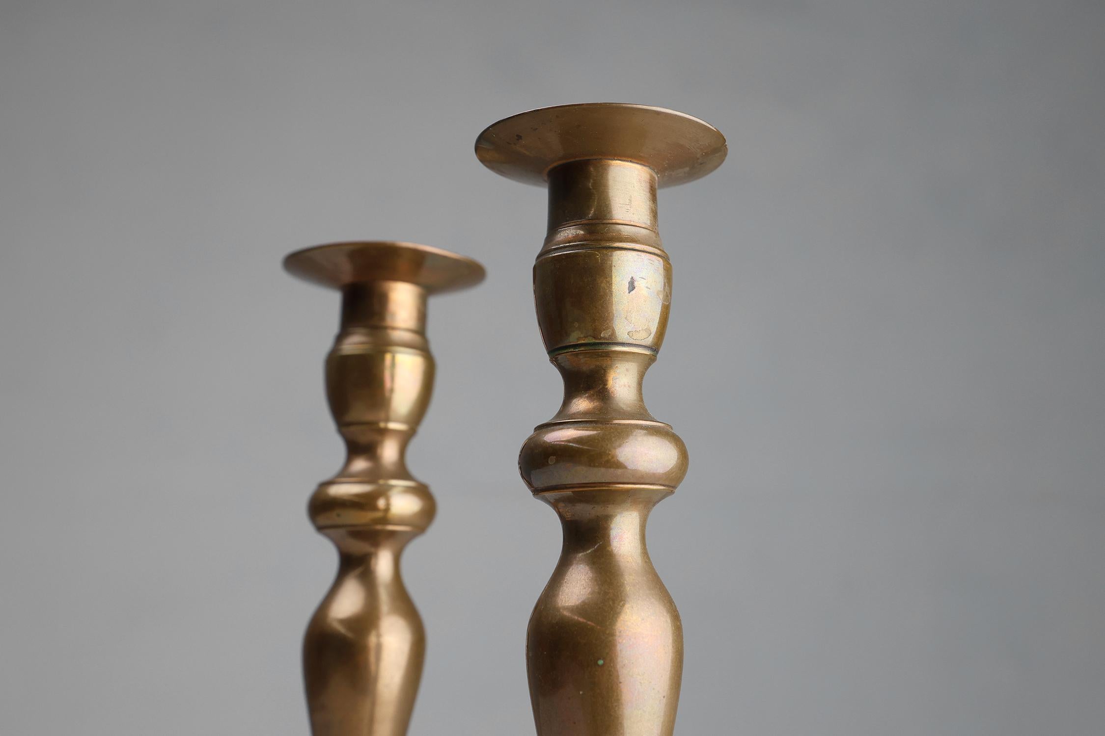 Hand-Crafted Set of 2 antique 19th century French copper candlesticks For Sale
