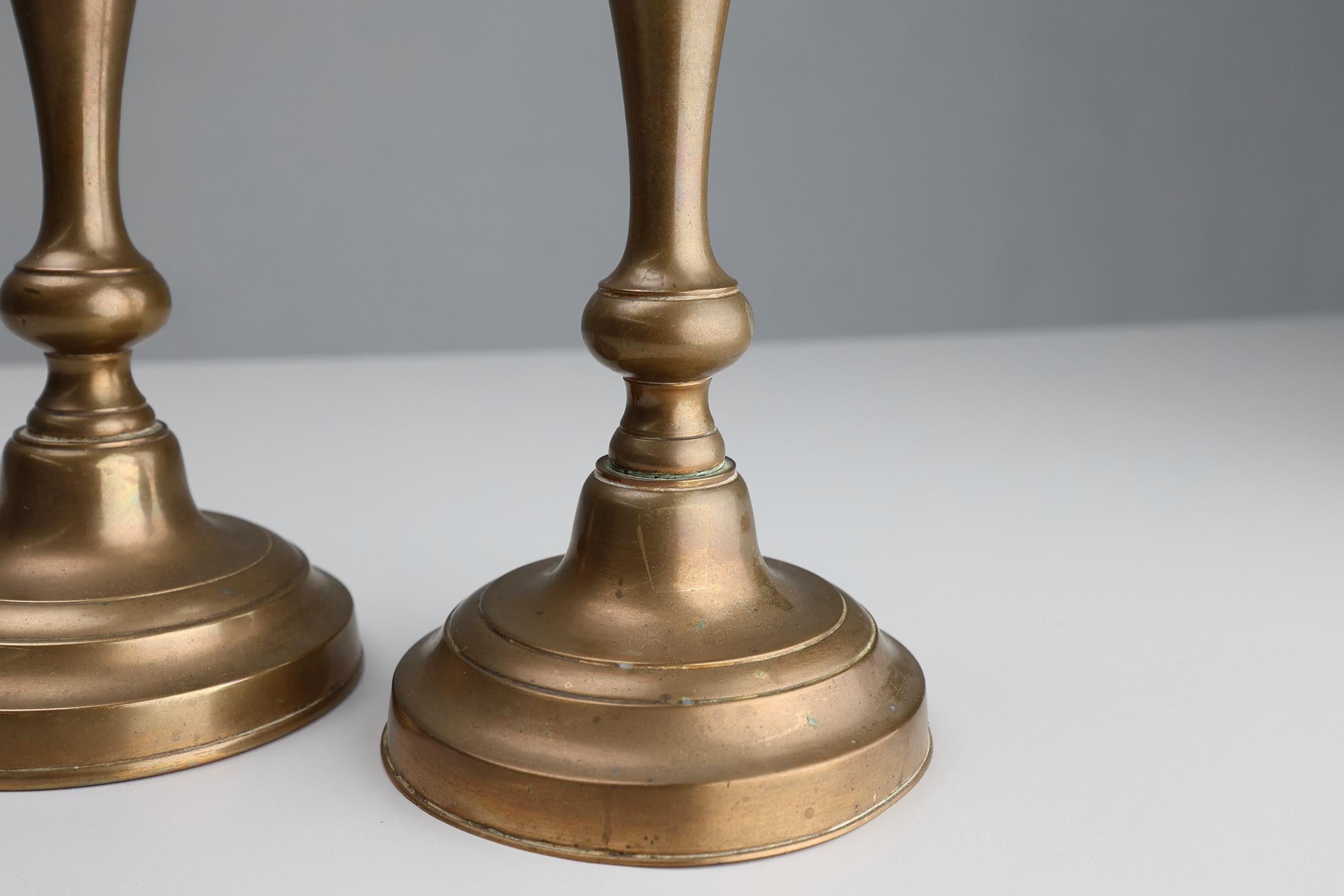 Set of 2 antique 19th century French copper candlesticks For Sale 1