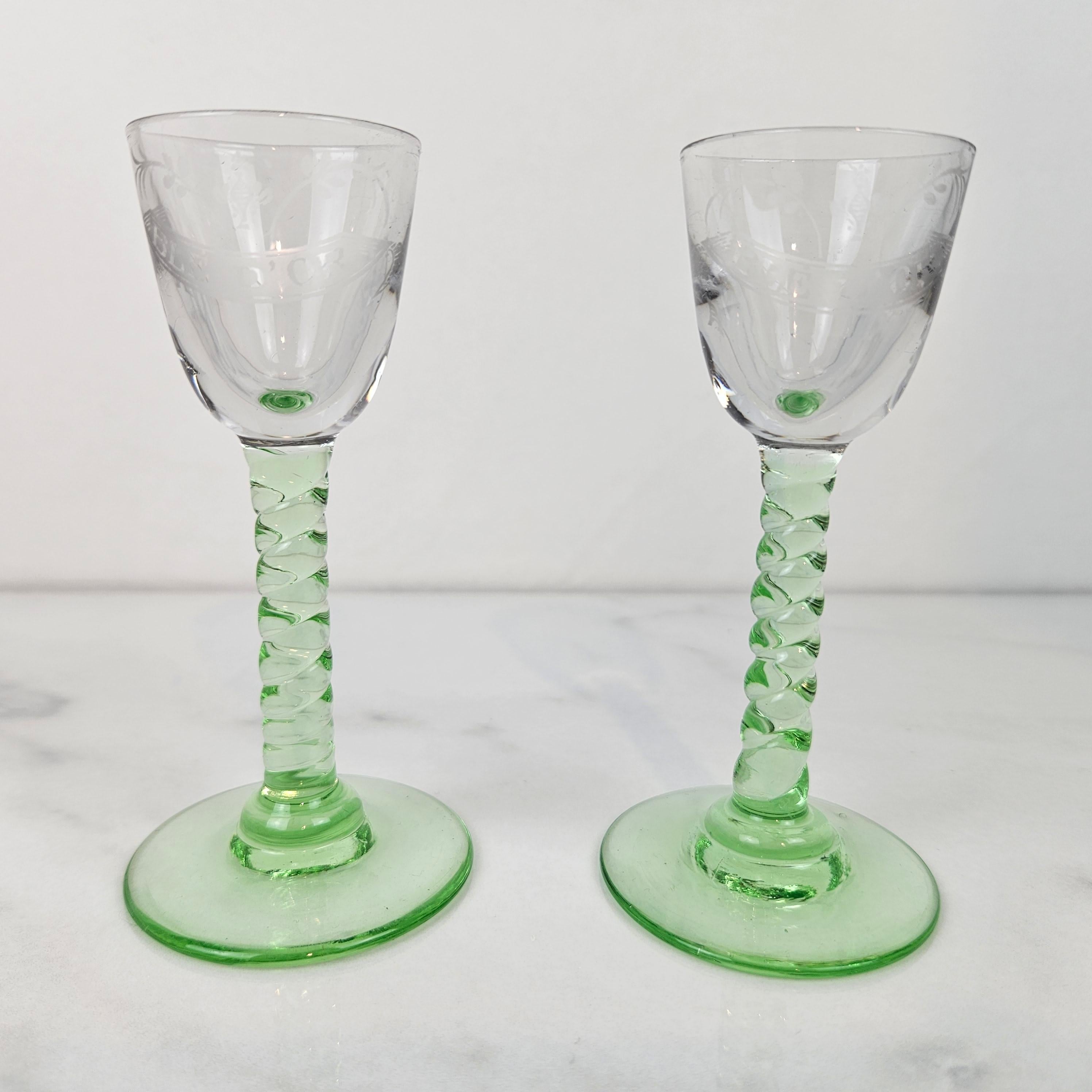 Art Nouveau Set of 2 Antique “Blé d’Or” Engraved Jenever Glasses with Twisted Stem, 1900's For Sale