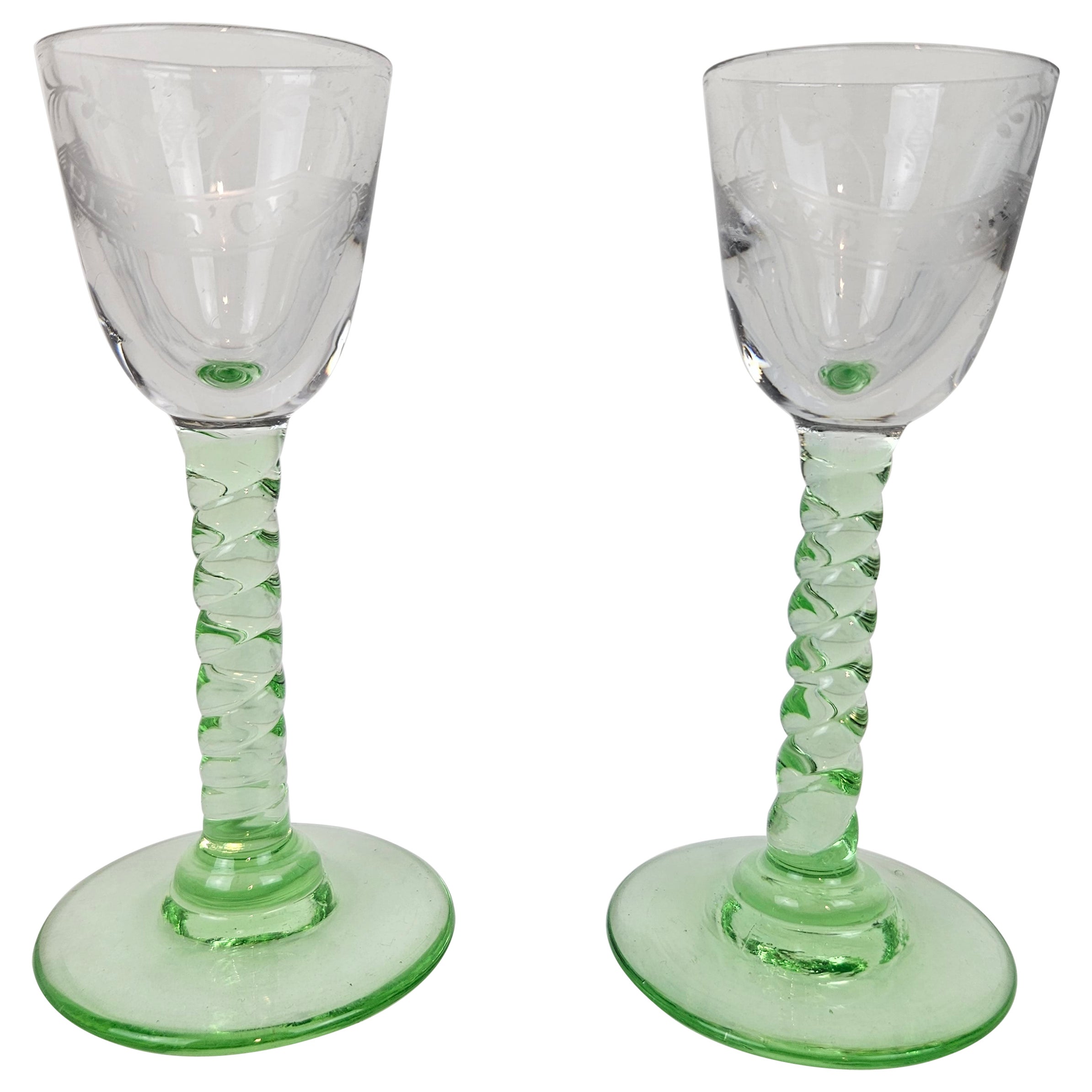 Set of 2 Antique “Blé d’Or” Engraved Jenever Glasses with Twisted Stem, 1900
s