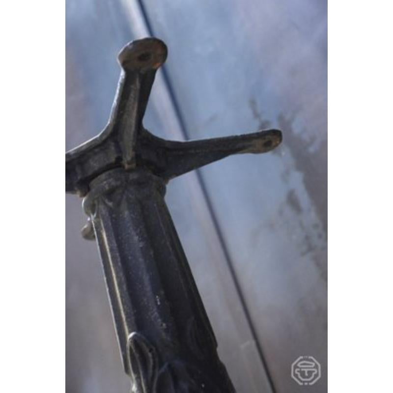 Set of 2, Antique Cast Iron Table Bases In Good Condition For Sale In Andrézieux-Bouthéon, FR