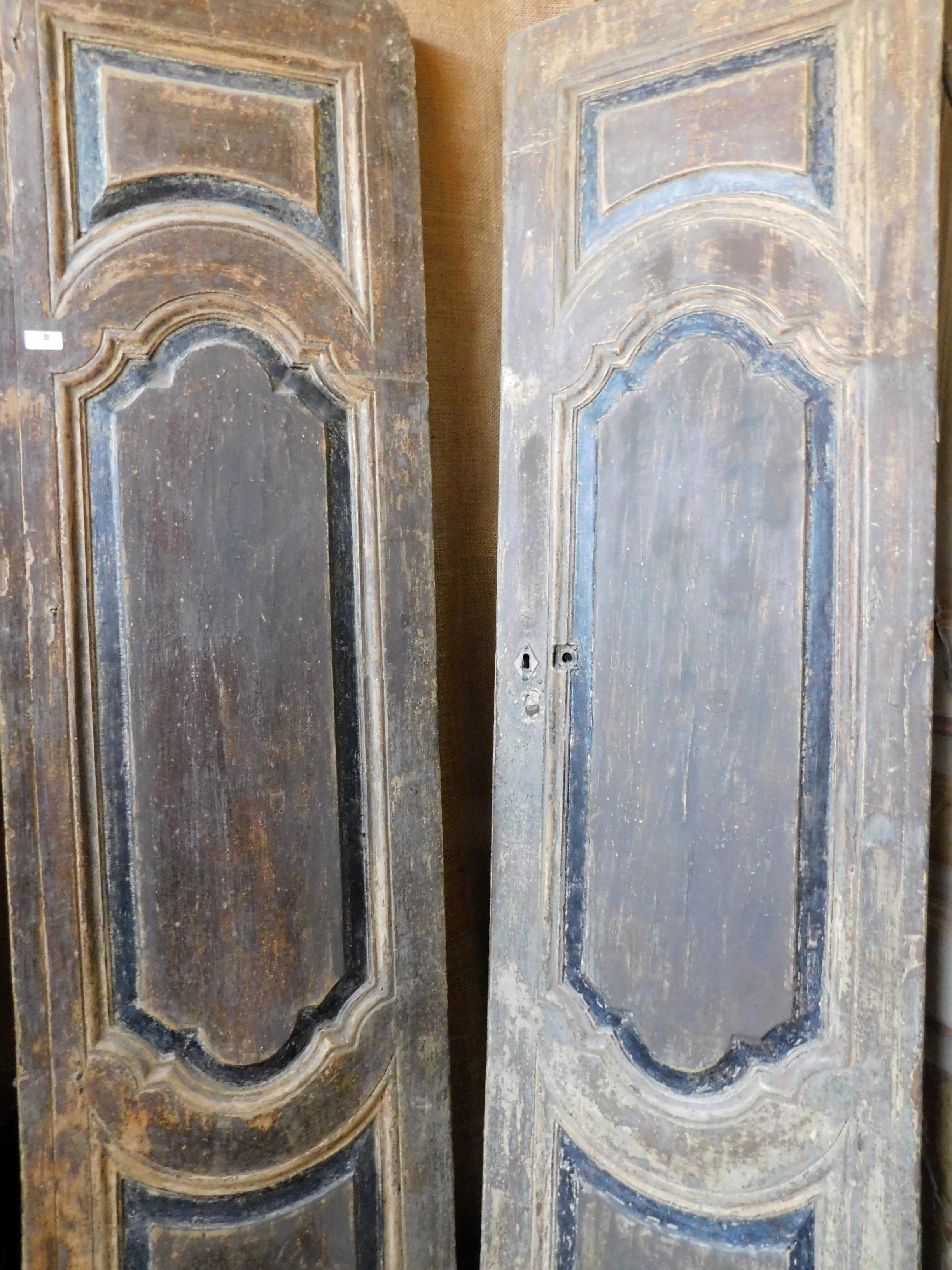 Hand-Carved Set of 2 Antique Double-Wing Doors, Black Lacquered, 18th Century Rome 'Italy' For Sale