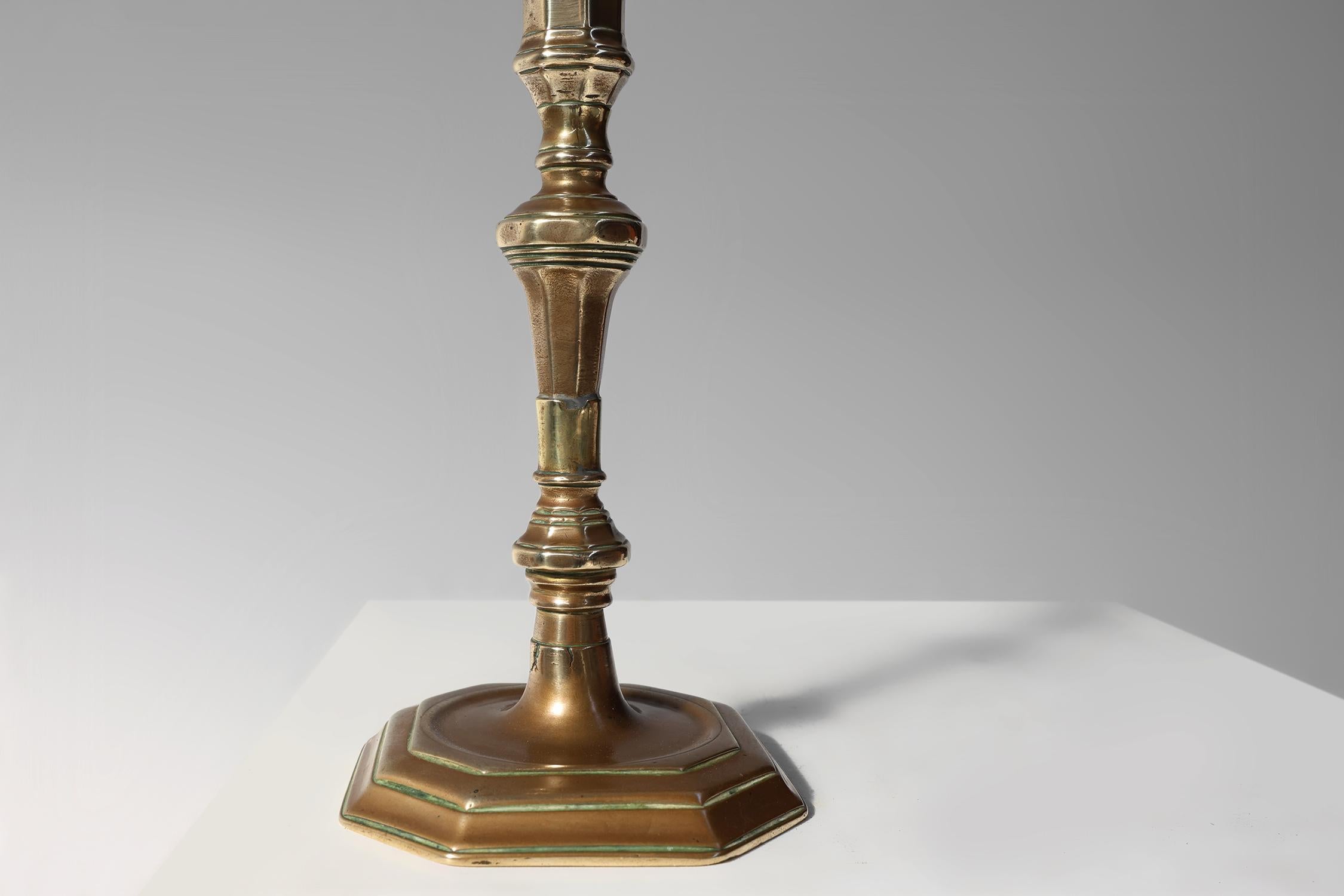 Set of 2 Antique French copper candle sticks, ca. 1800 In Good Condition For Sale In Meulebeke, BE