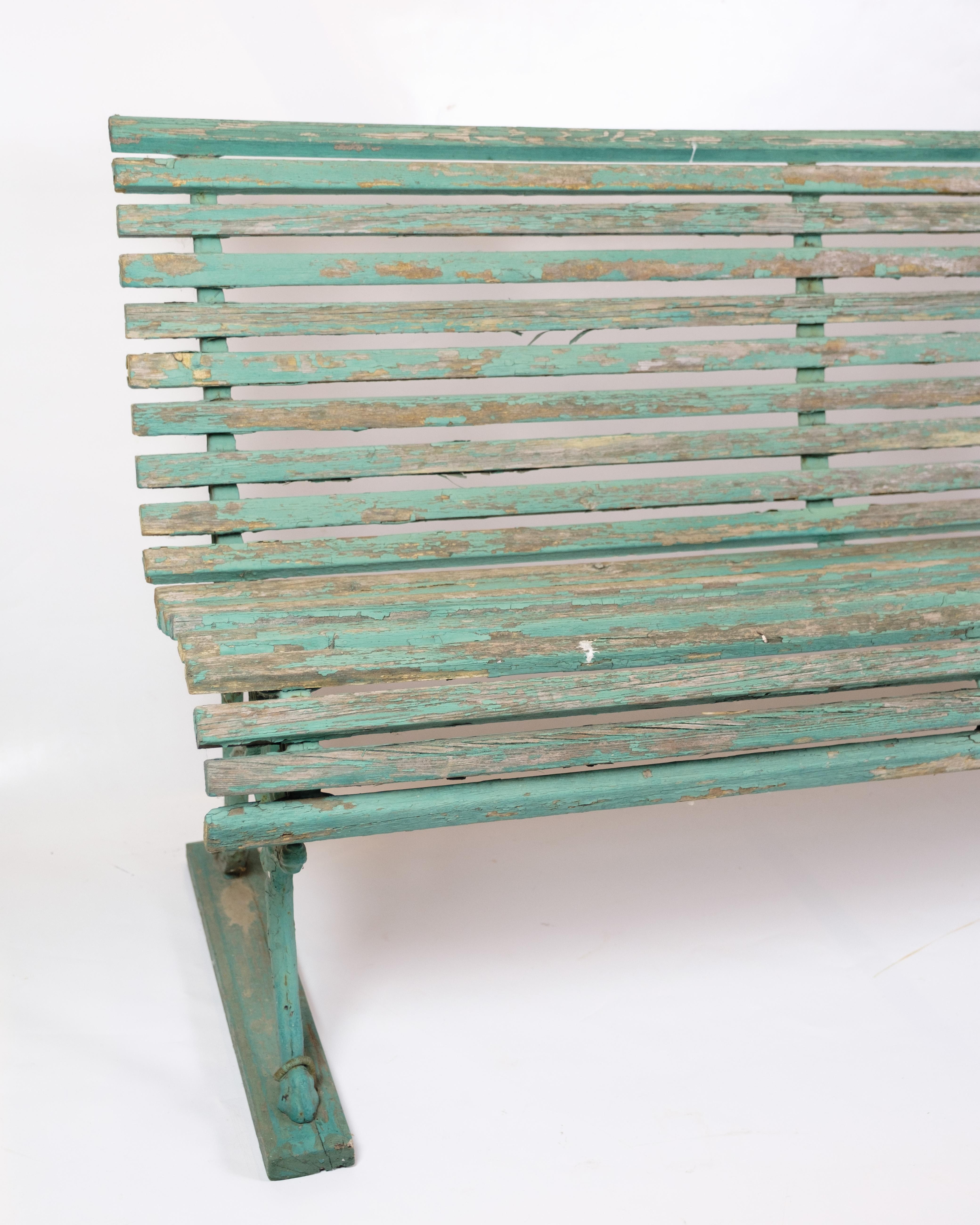 Danese Set di 2 panchine da parco Antique French dipinte di verde degli anni '30 in vendita
