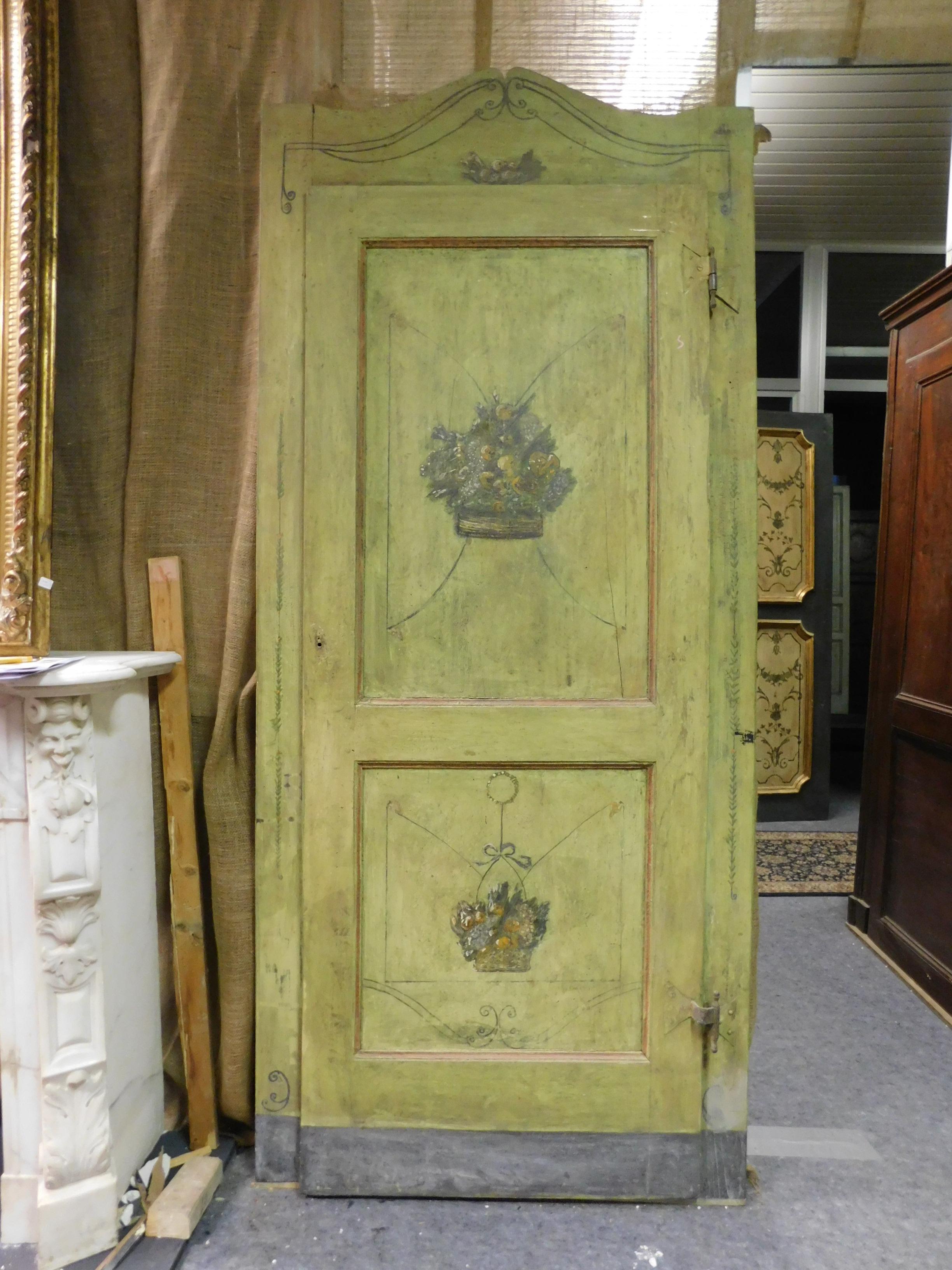 Set of 2 Antique Green Painted Doors Complete with Frame, 18th Century, Italy For Sale 3
