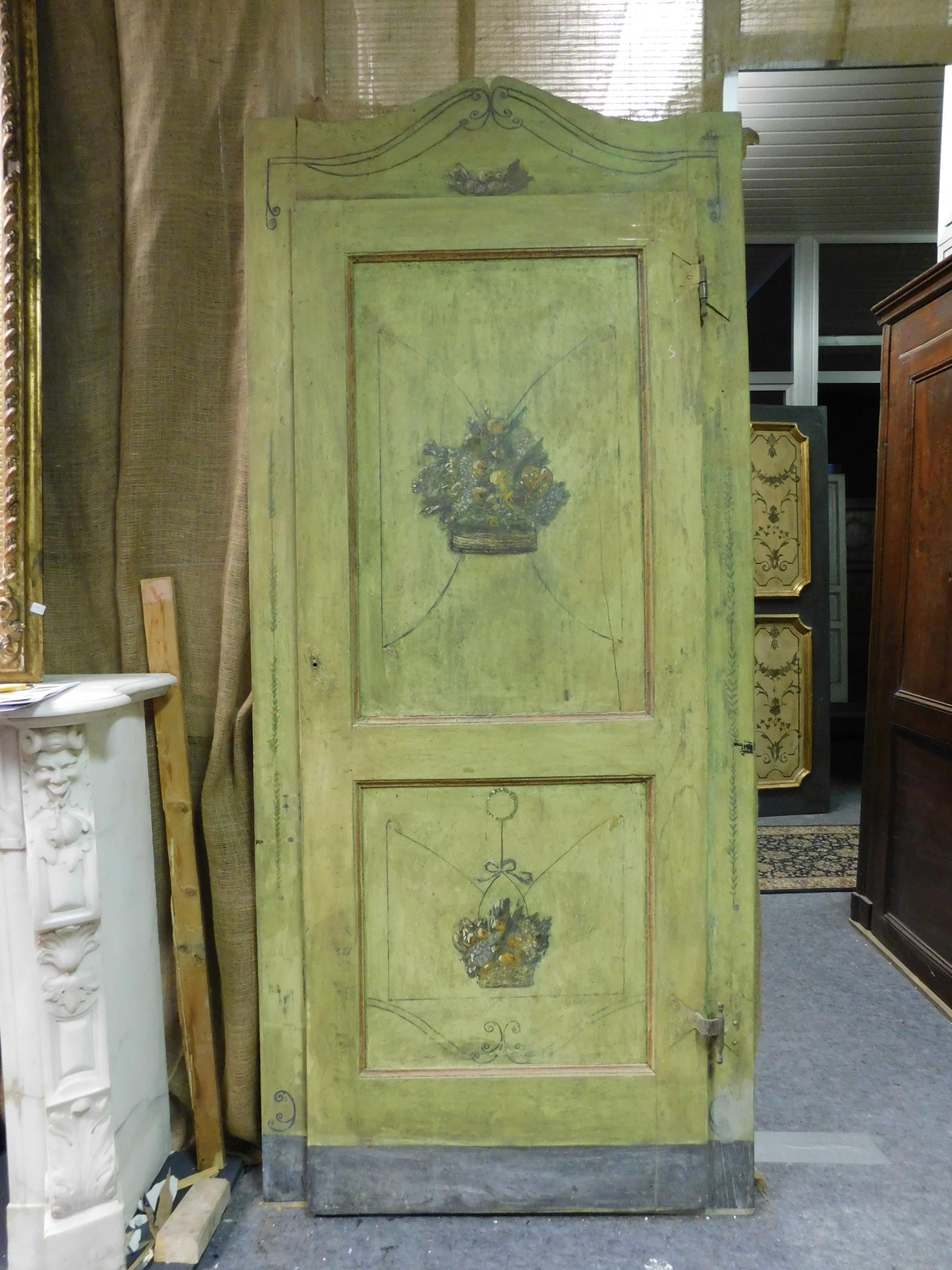Set of 2 Antique Green Painted Doors Complete with Frame, 18th Century, Italy For Sale 2