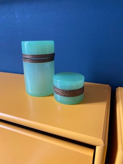 Ensemble de 2 boîtes anciennes en verre opalin vert jade