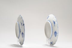 Set of 2 Antique Meji Period Imari Japanese Porcelain Dishes Arita, 19th/20th C.