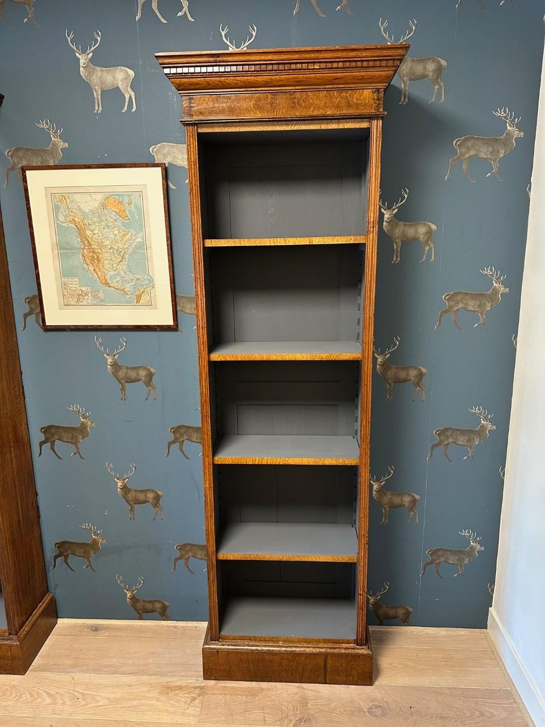 ensemble de 2 bibliothèques ouvertes antiques Bon état - En vente à BEEKBERGEN, NL
