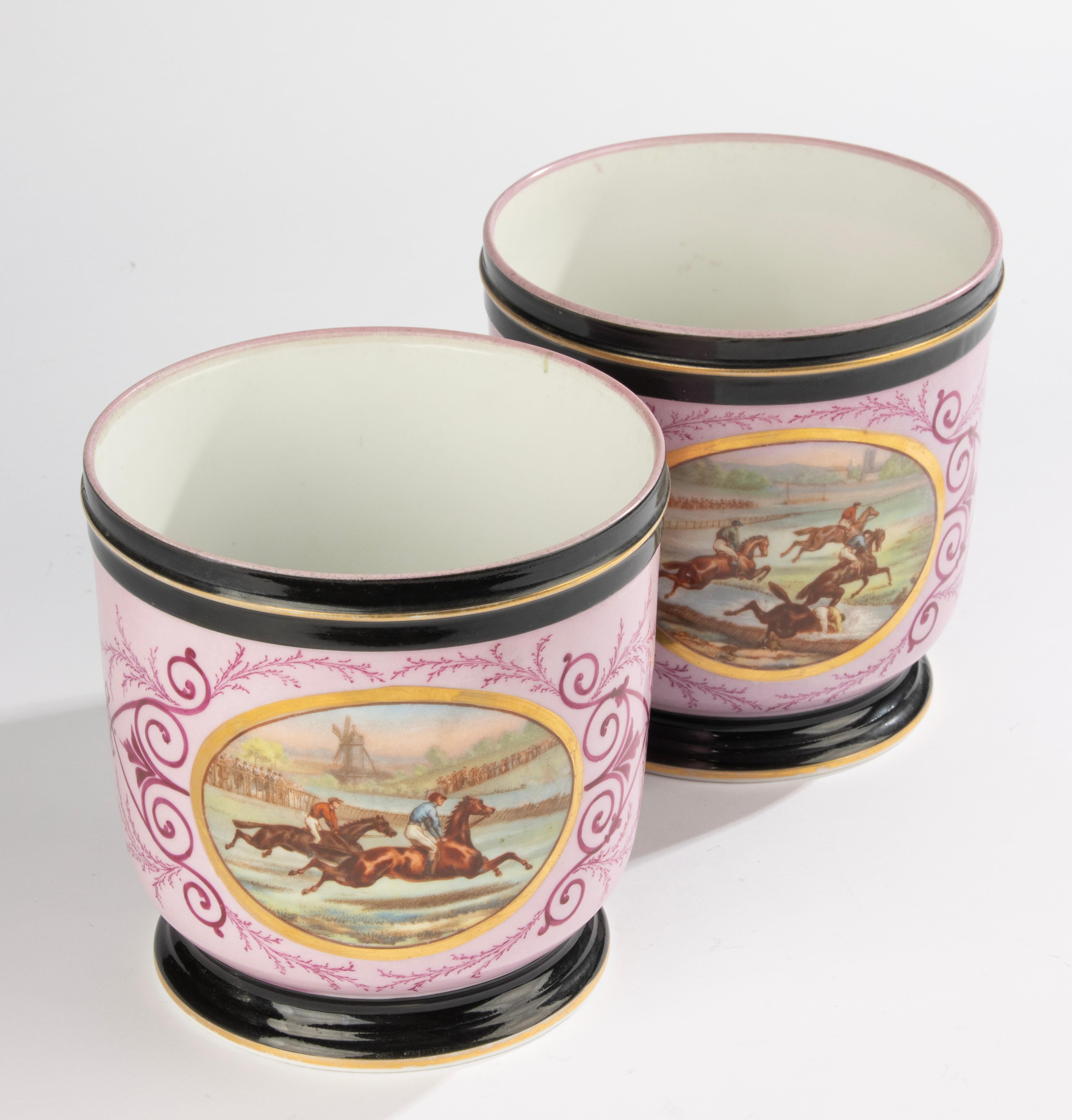 Fine XIX secolo Set di 2 antiche cachepot in porcellana - circa 1890 - Vieux Bruxelles in vendita