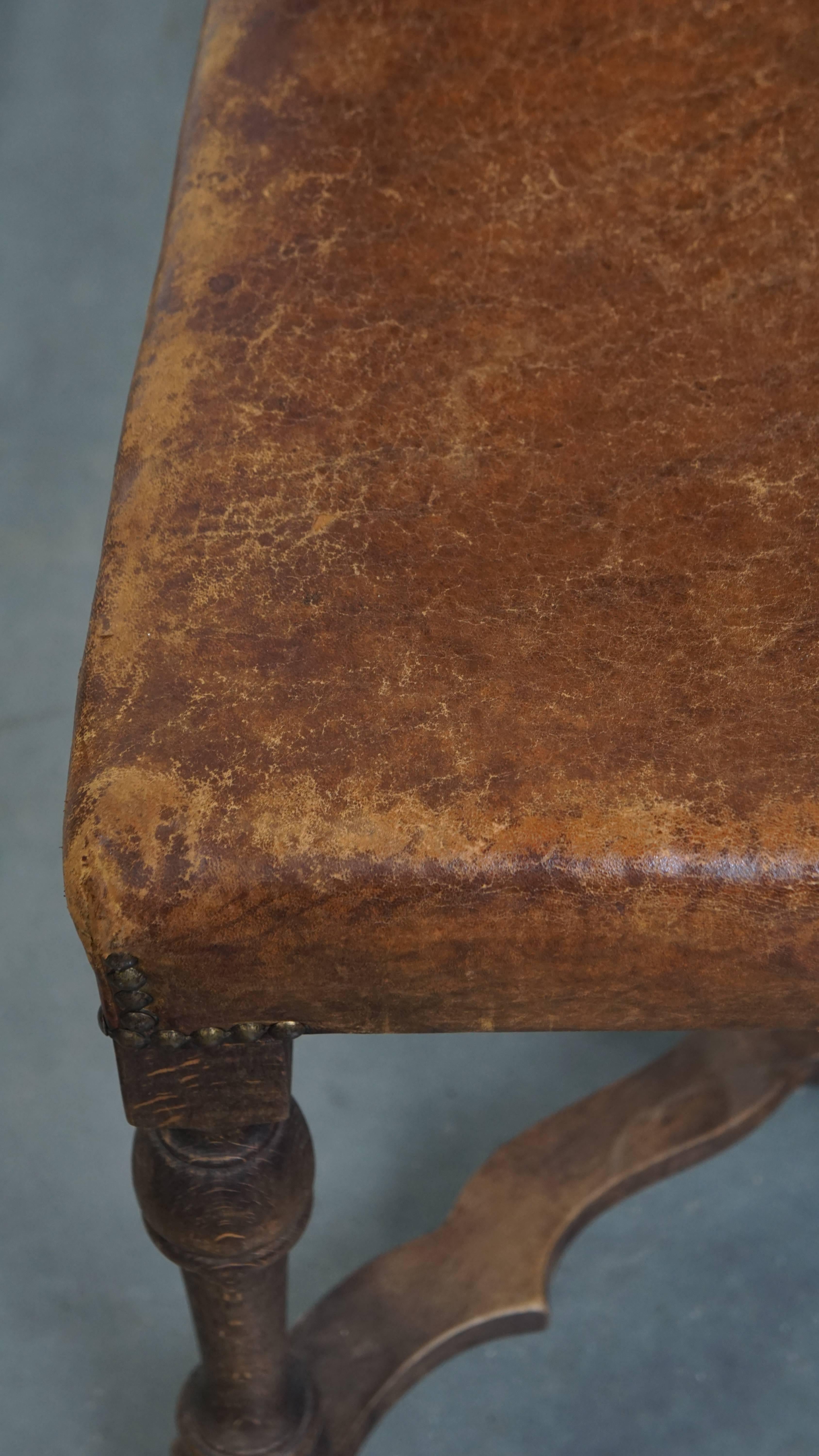 Set of 2 Antique Wooden and Sheepskin Leather Dining Chairs from the Early 1900s For Sale 5