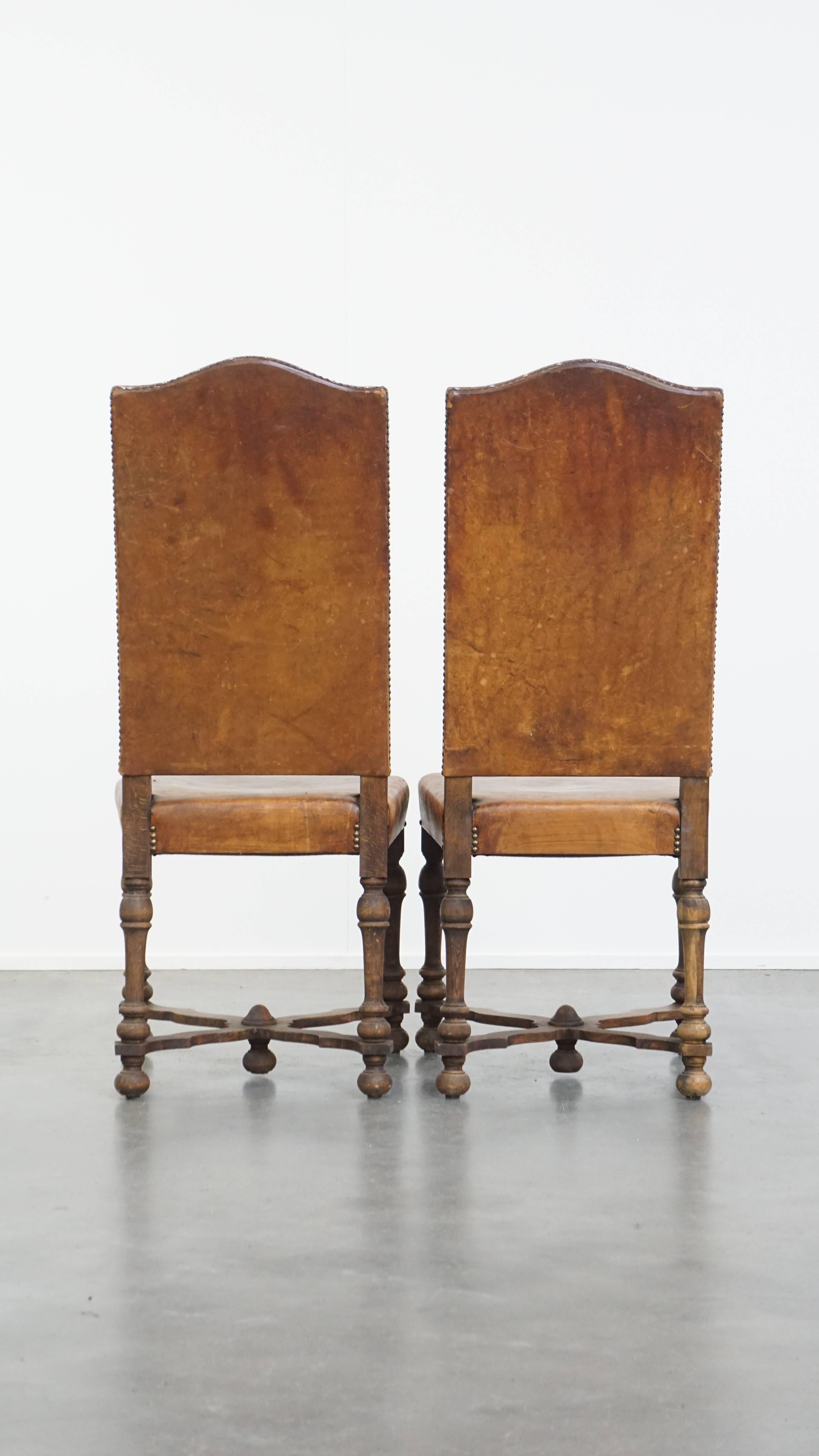 Classical Roman Set of 2 Antique Wooden and Sheepskin Leather Dining Chairs from the Early 1900s For Sale