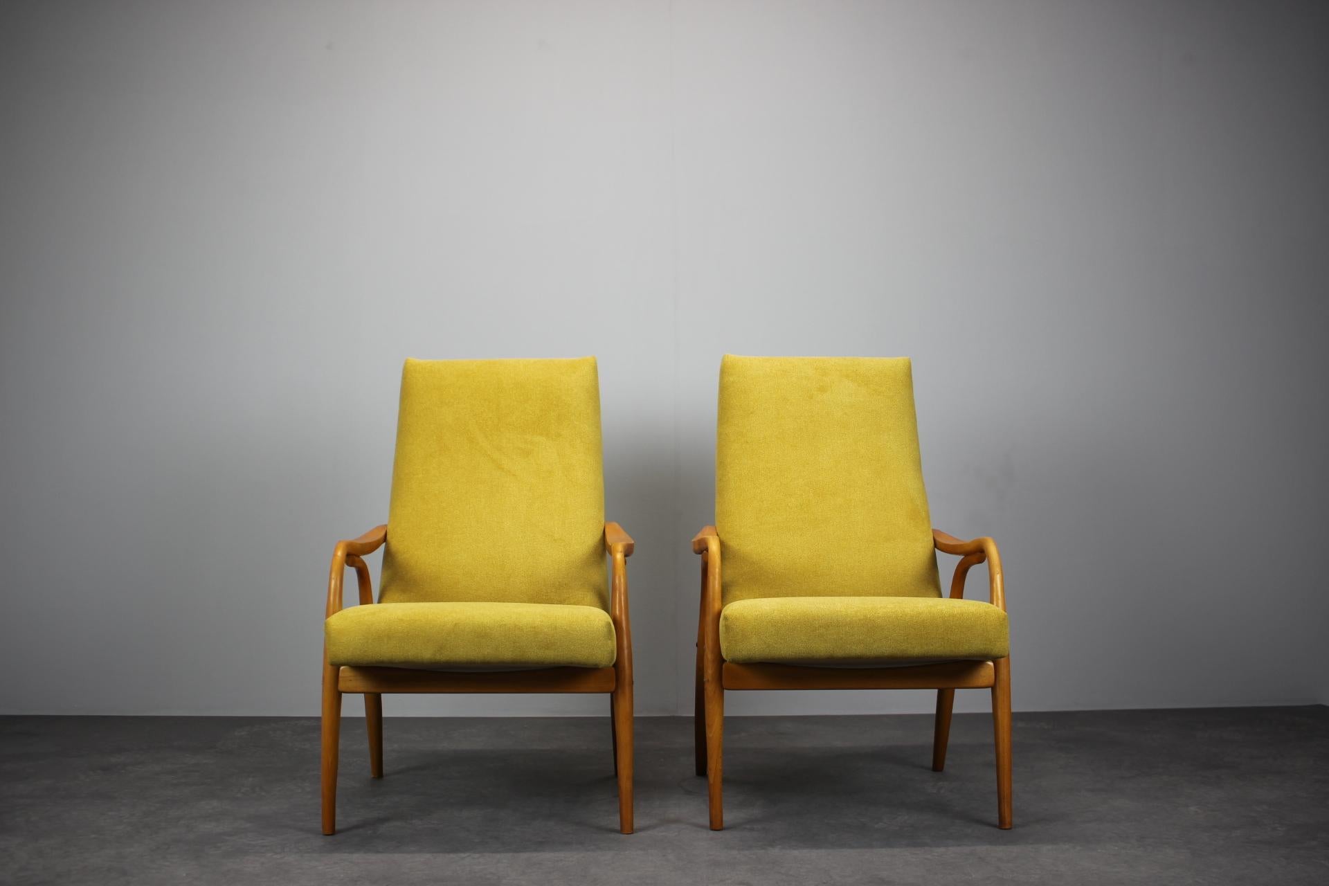 Ceco Set di 2 poltrone Antonin Šuman, anni '60 in vendita