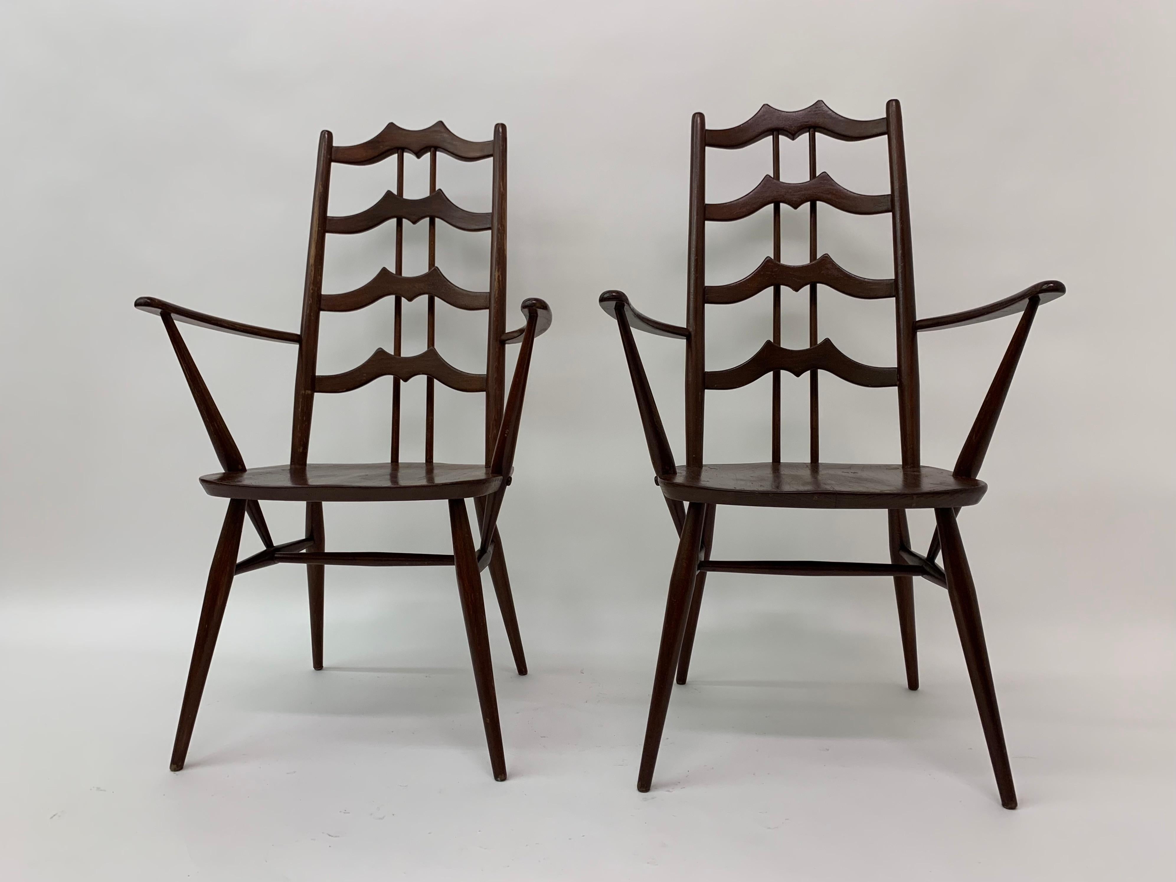 Condition: Good with patina signs of use
Material: Wood
Producer: Ercol
Designer:  Lucian Randolph Ercolani