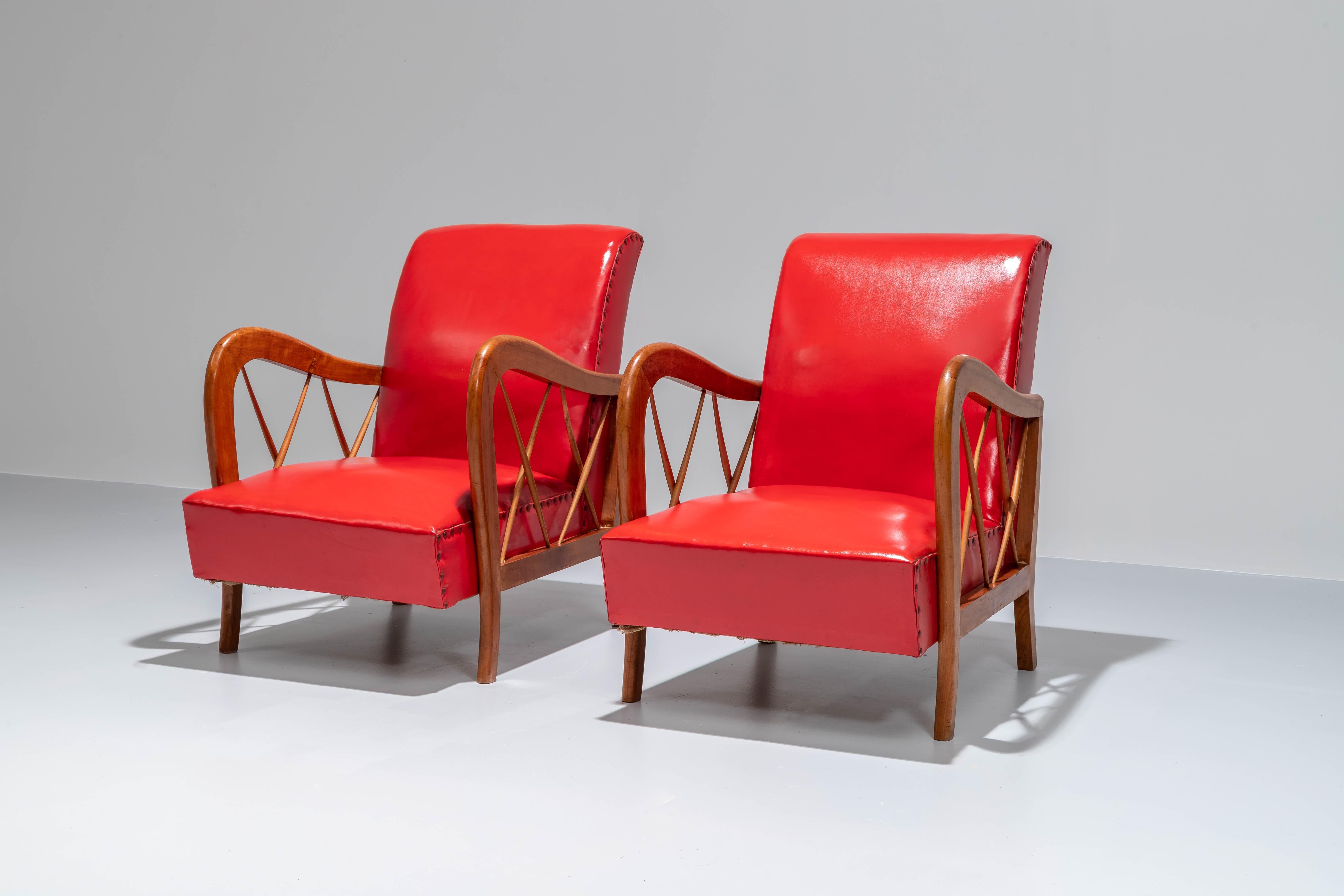 Set of 2 Arm Chairs by Paolo Buffa in Wood and Red Leatherette, Italy, 1950's In Good Condition In Amsterdam, NL