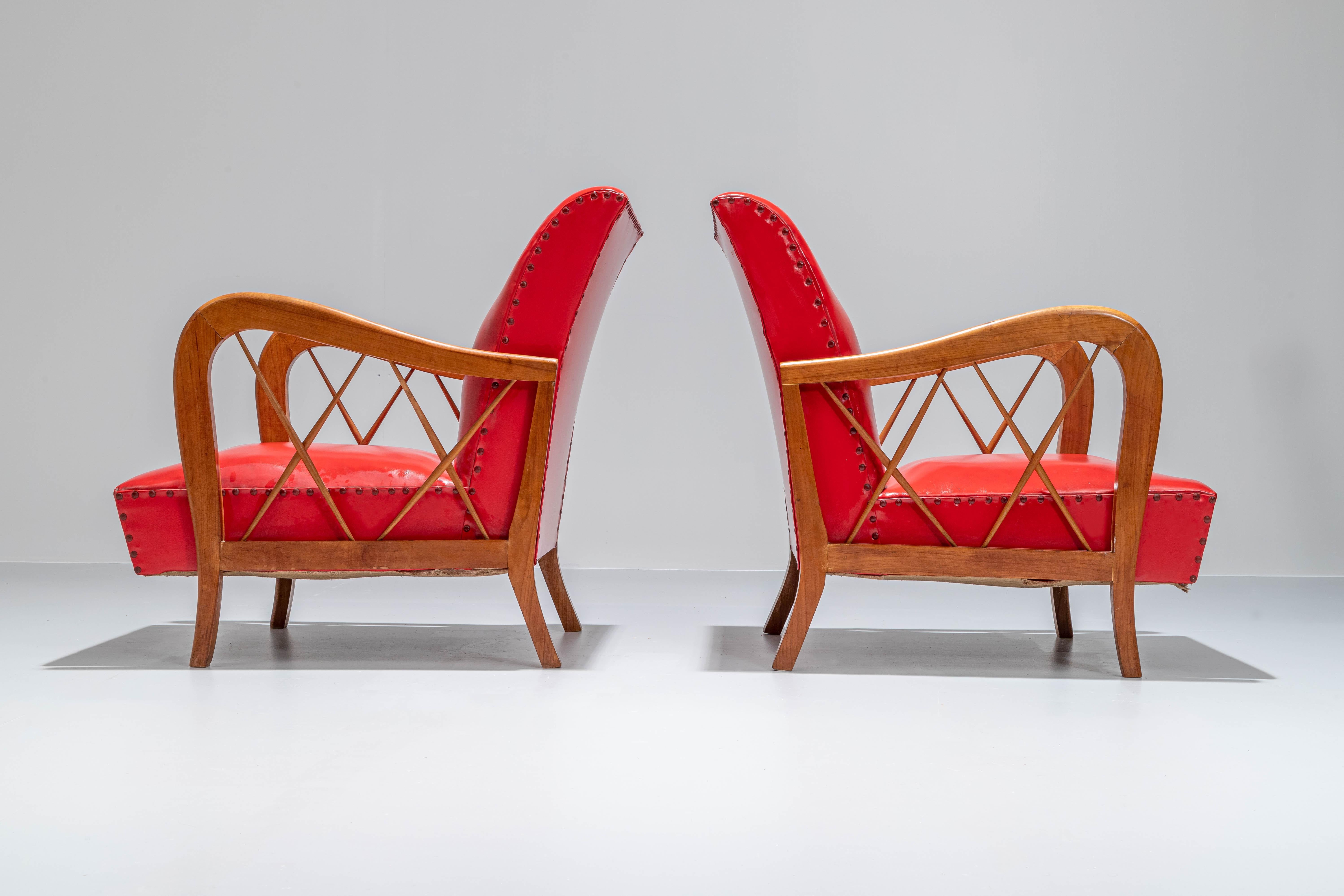 Mid-Century Modern Set of 2 Arm Chairs by Paolo Buffa in Wood and Red Leatherette, Italy, 1950's