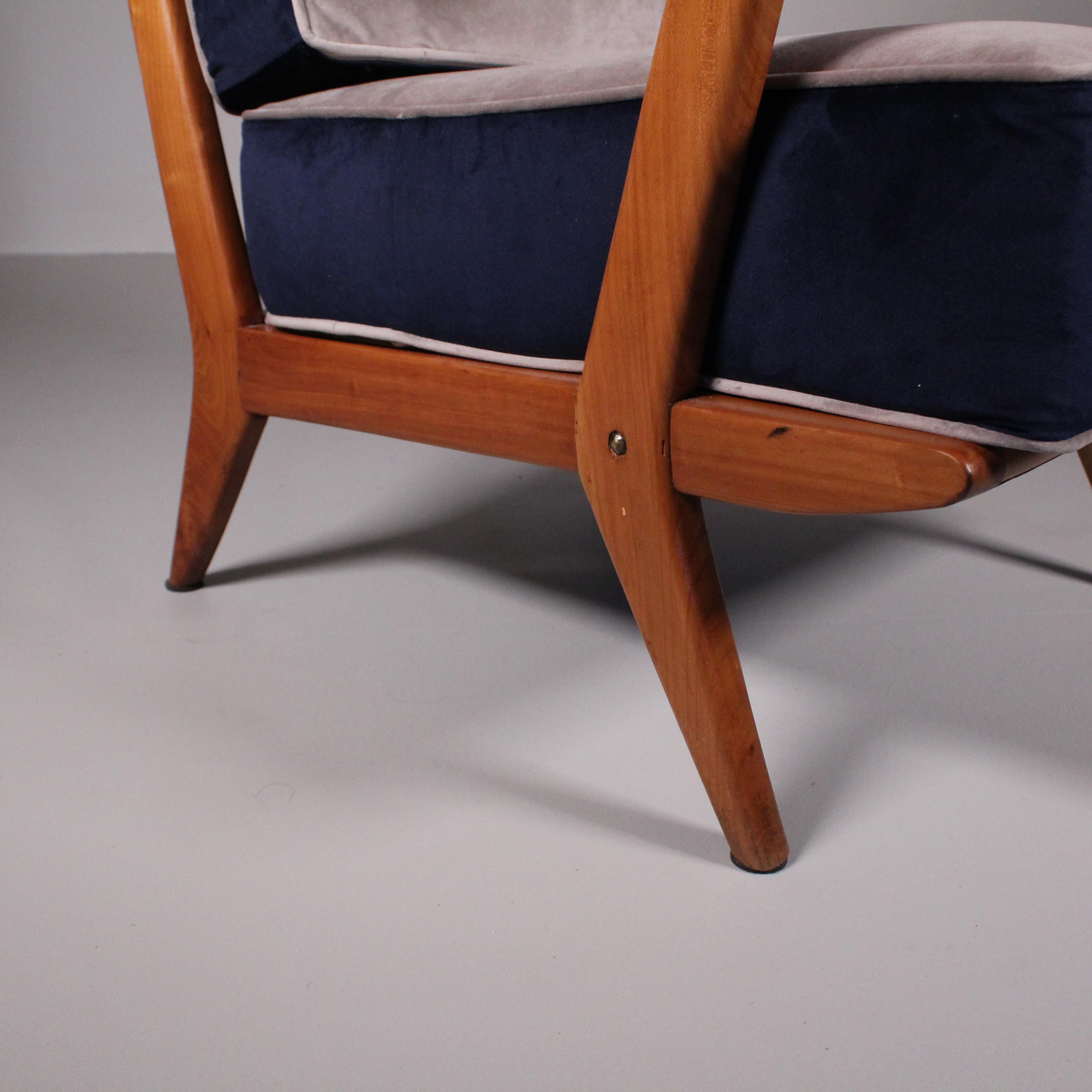 Mid-20th Century Set of 2 Armchair by Gio Ponti, mod.516, variant, Cassina For Sale