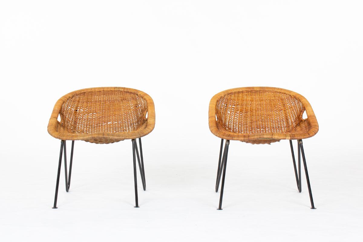 Ensemble de 2 fauteuils de Suisse en 1954
Conçu par Albert Moesch et Ernst Wolfer pour Jenny
Structure en métal tubulaire noir et assise en rotin tressé de type coquille
Pièces de cuir au dos