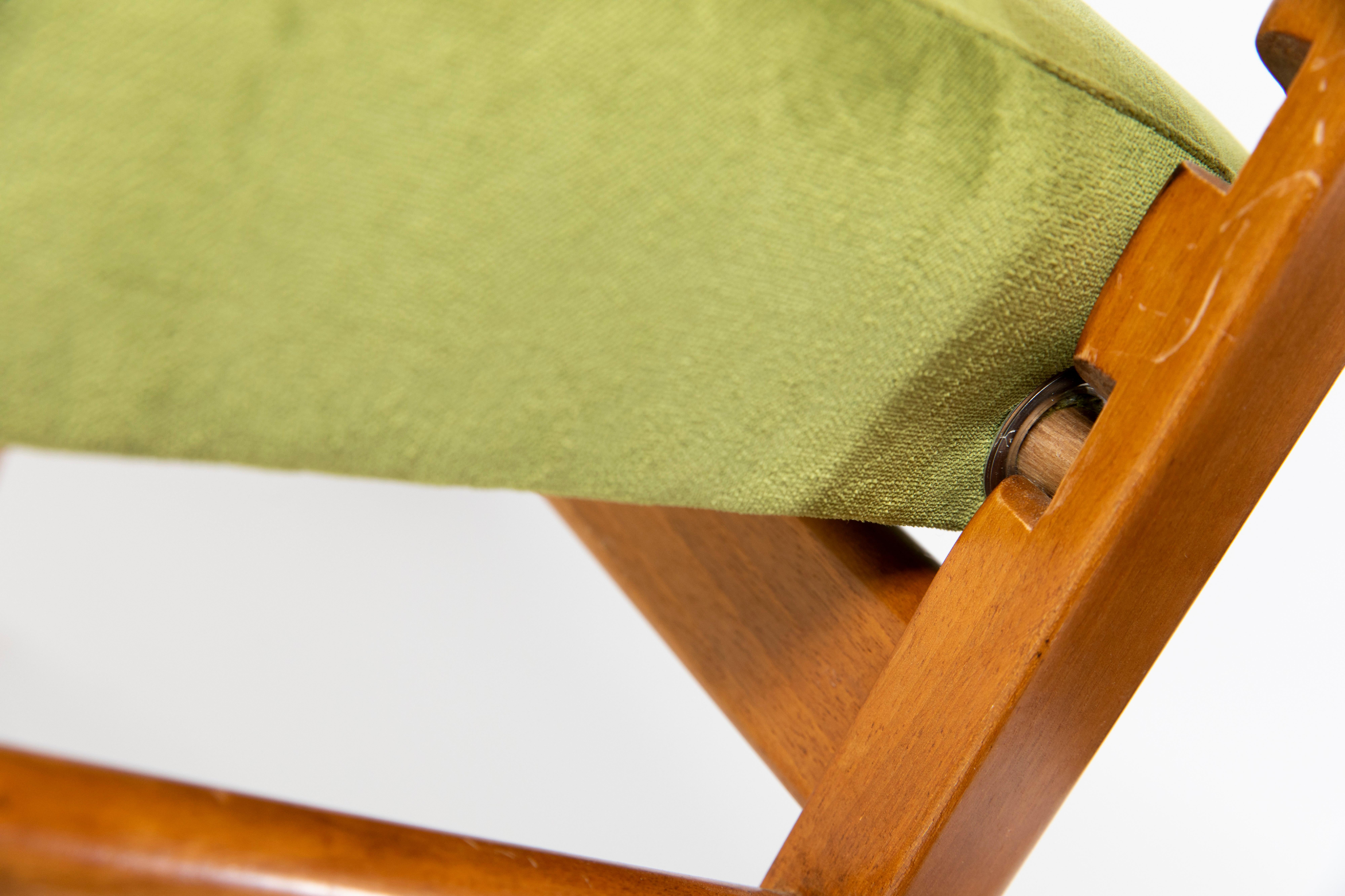 Set of 2 Armchairs by Cassina Upholster in Green Velvet For Sale 2
