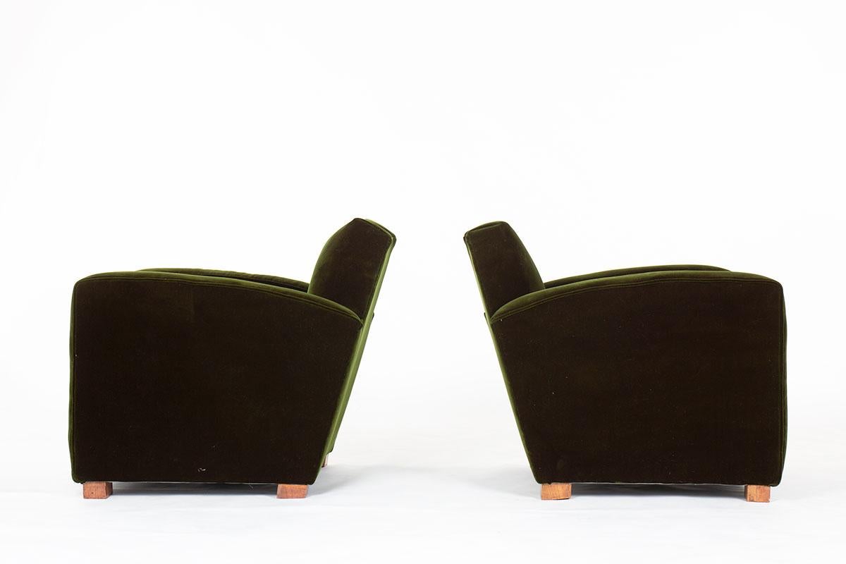 French Set of 2 armchairs in green velvet and oak Art Deco design 1930